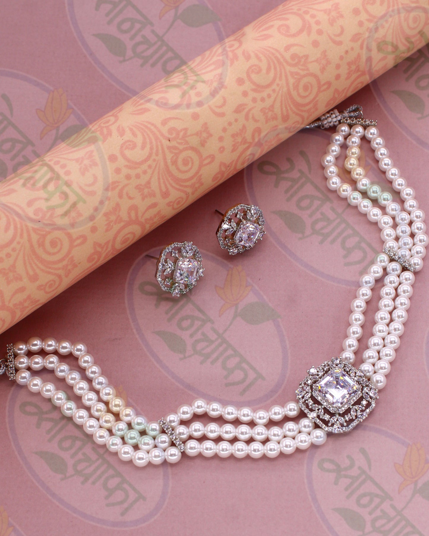 FANCY DIAMOND NECKLACE SET