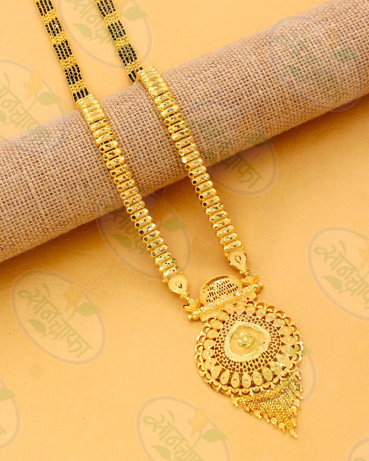 GRACEFUL DESIGNER MANGALSUTRA