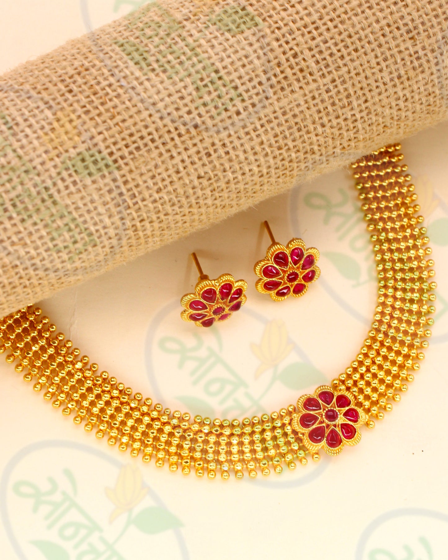 KEMP STONE DESIGNER NECKLACE