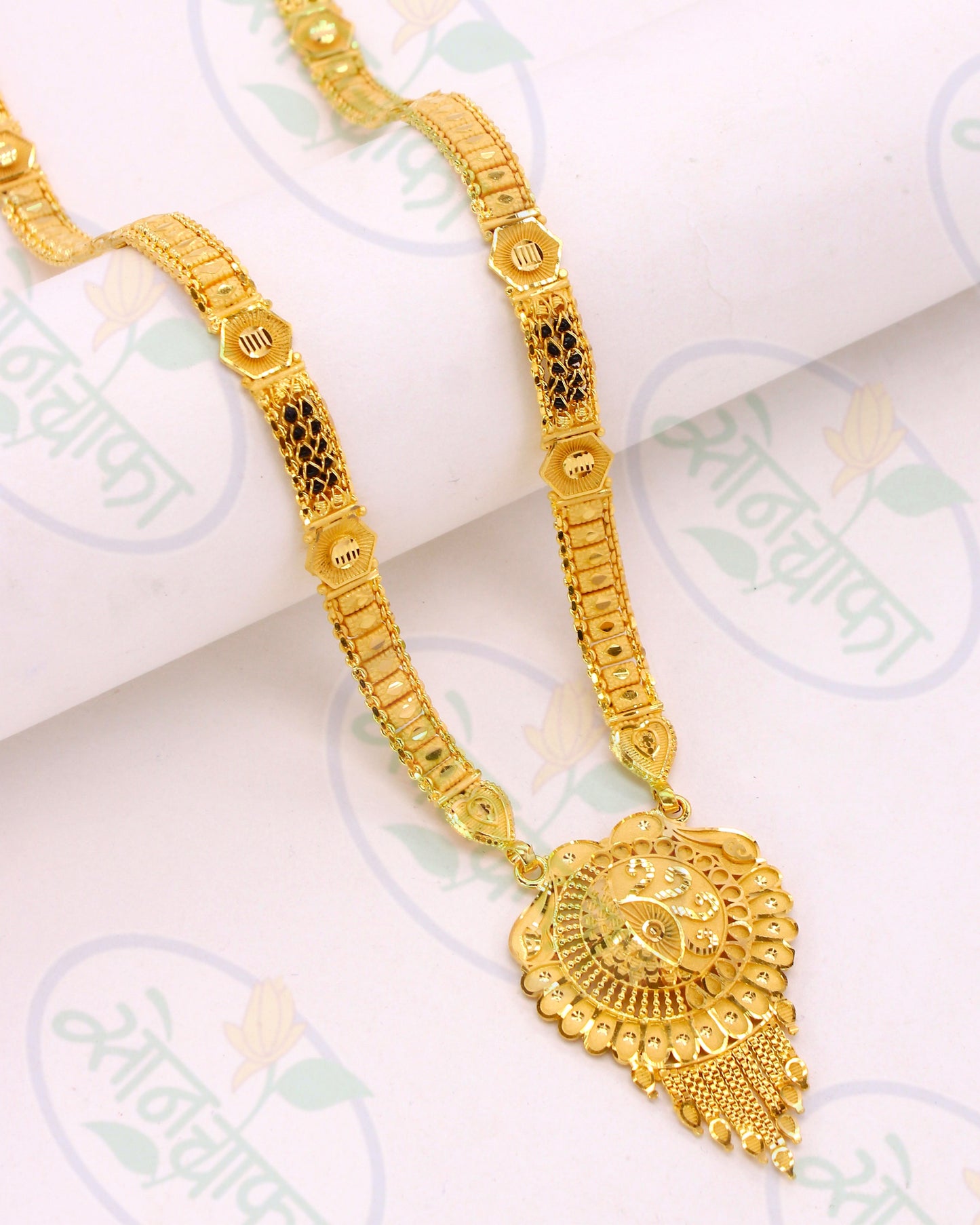 IMPRESSIVE GOLD PALTED MANGALSUTRA