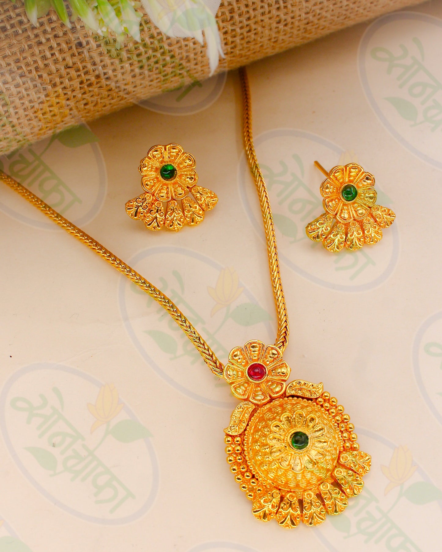 FLORET DESIGNER NECKLACE