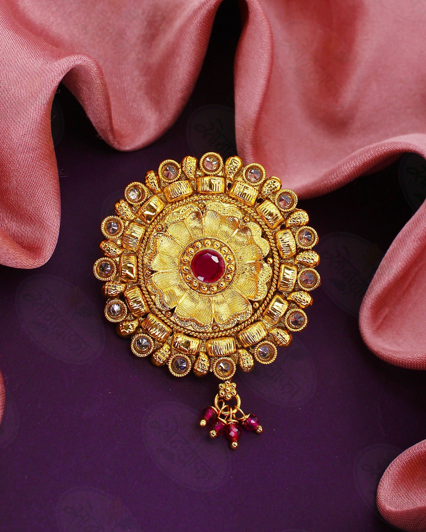 GLOSSY FLORAL SAREEPIN