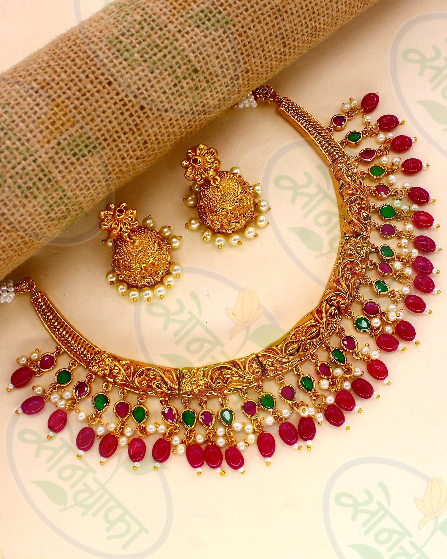 SOUTH INDIAN NECKLACE SET