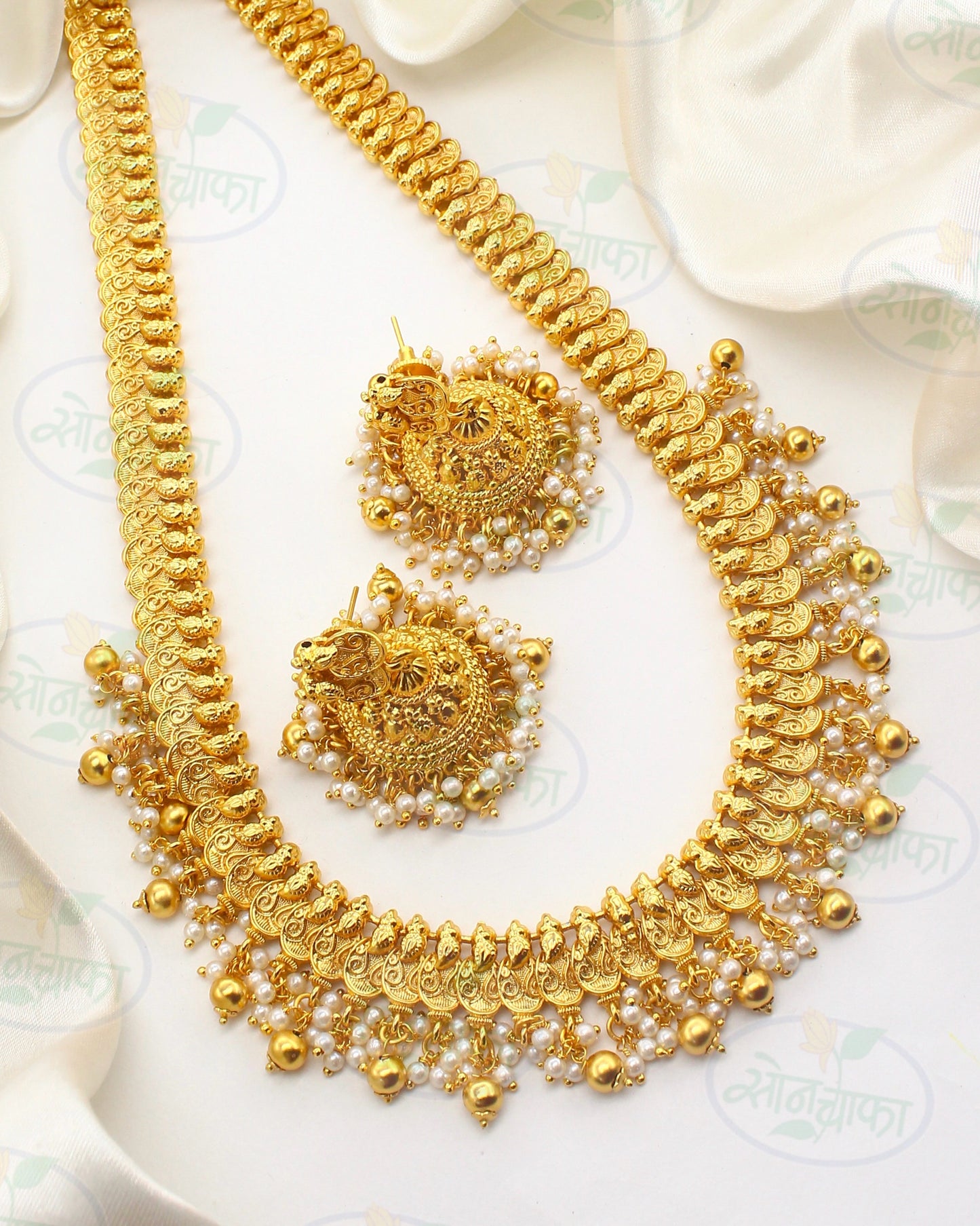 INSPIRING TRADITIONAL NECKLACE