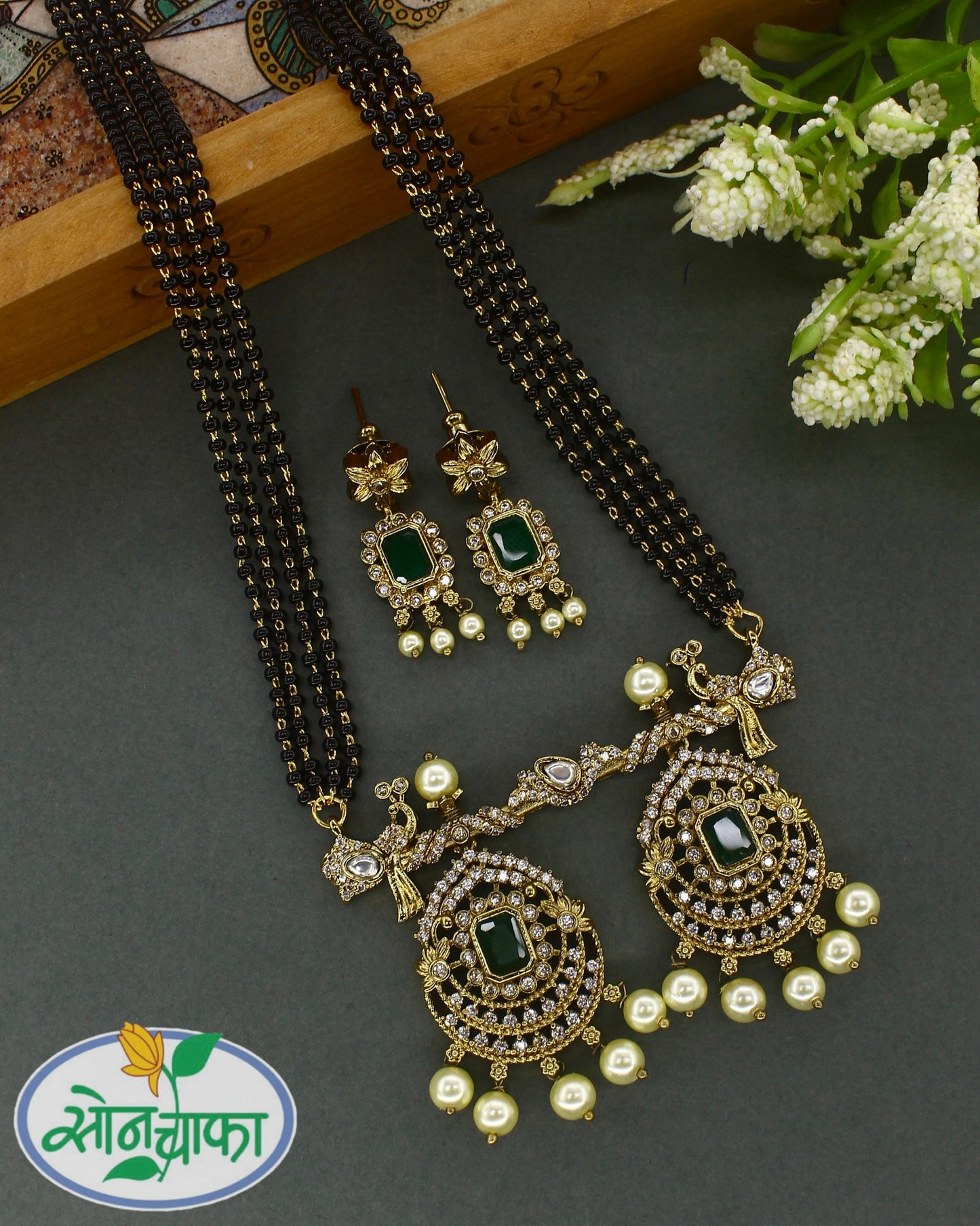 CHARMING DESIGNER MANGALSUTRA