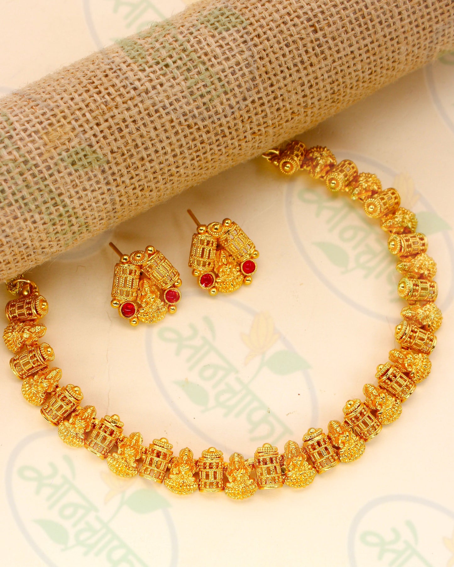 UNIQUE DESIGNER NECKLACE