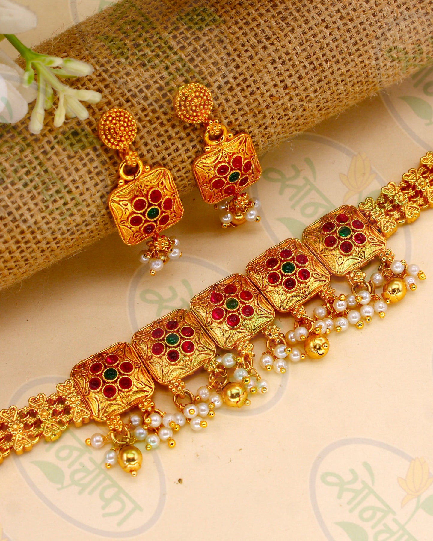 SQUARE DESIGNER CHOKER SET