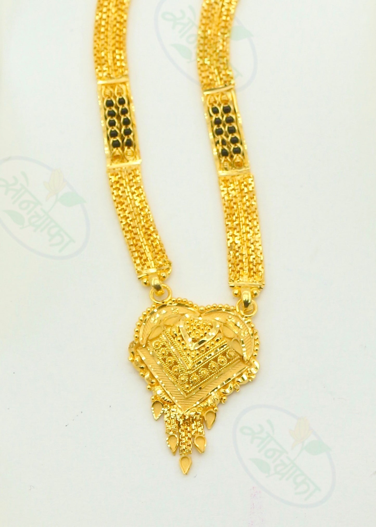 ENTICING GOLDEN MANGALSUTRA