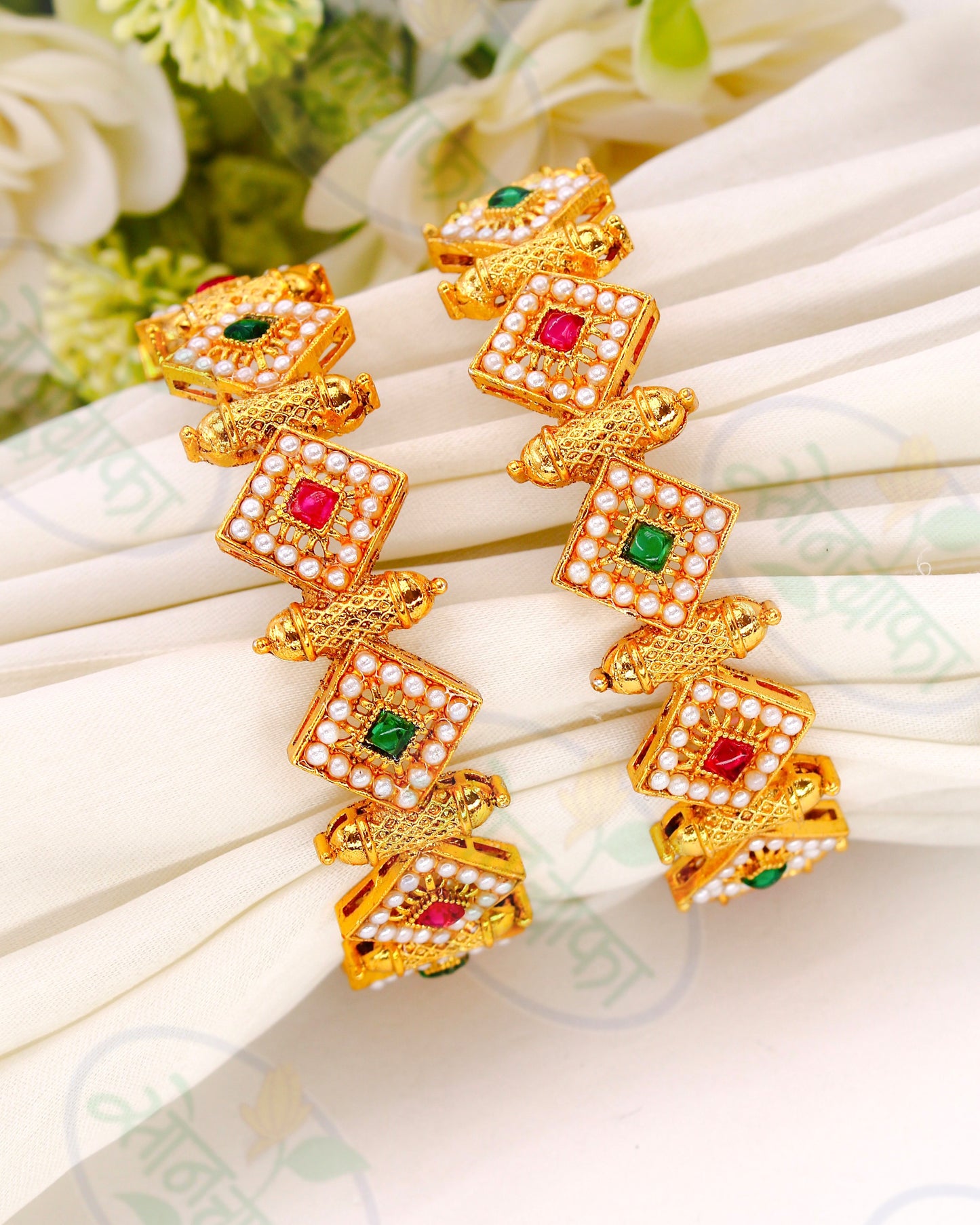 SQUARE DESIGNER BANGLES