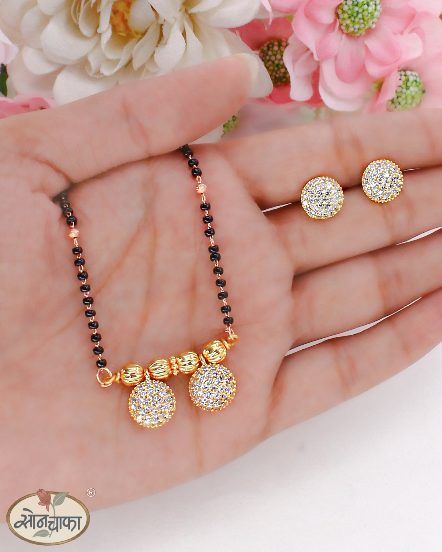 SIMPLE WATI PENDANT MANGALSUTRA