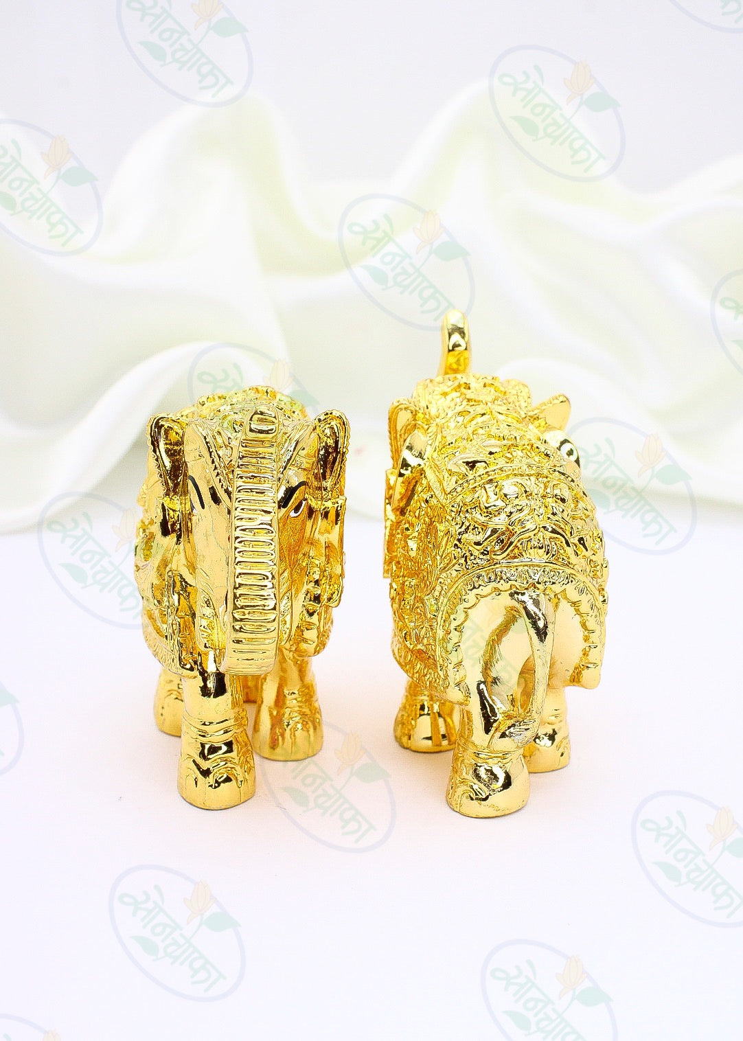 ELEGANT GOLDEN GAJANTLAXMI