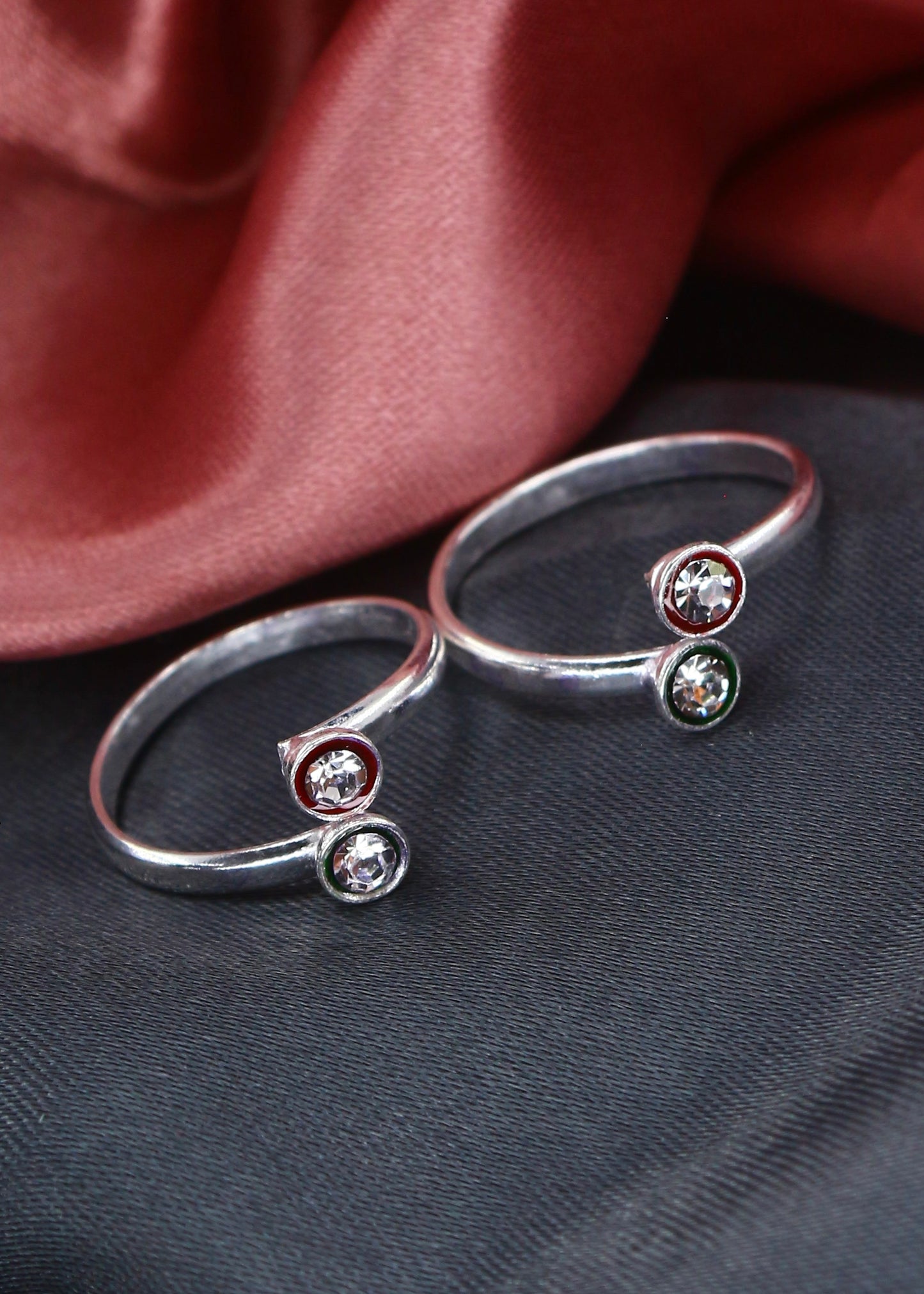 CIRCULAR SILVER JODAVI