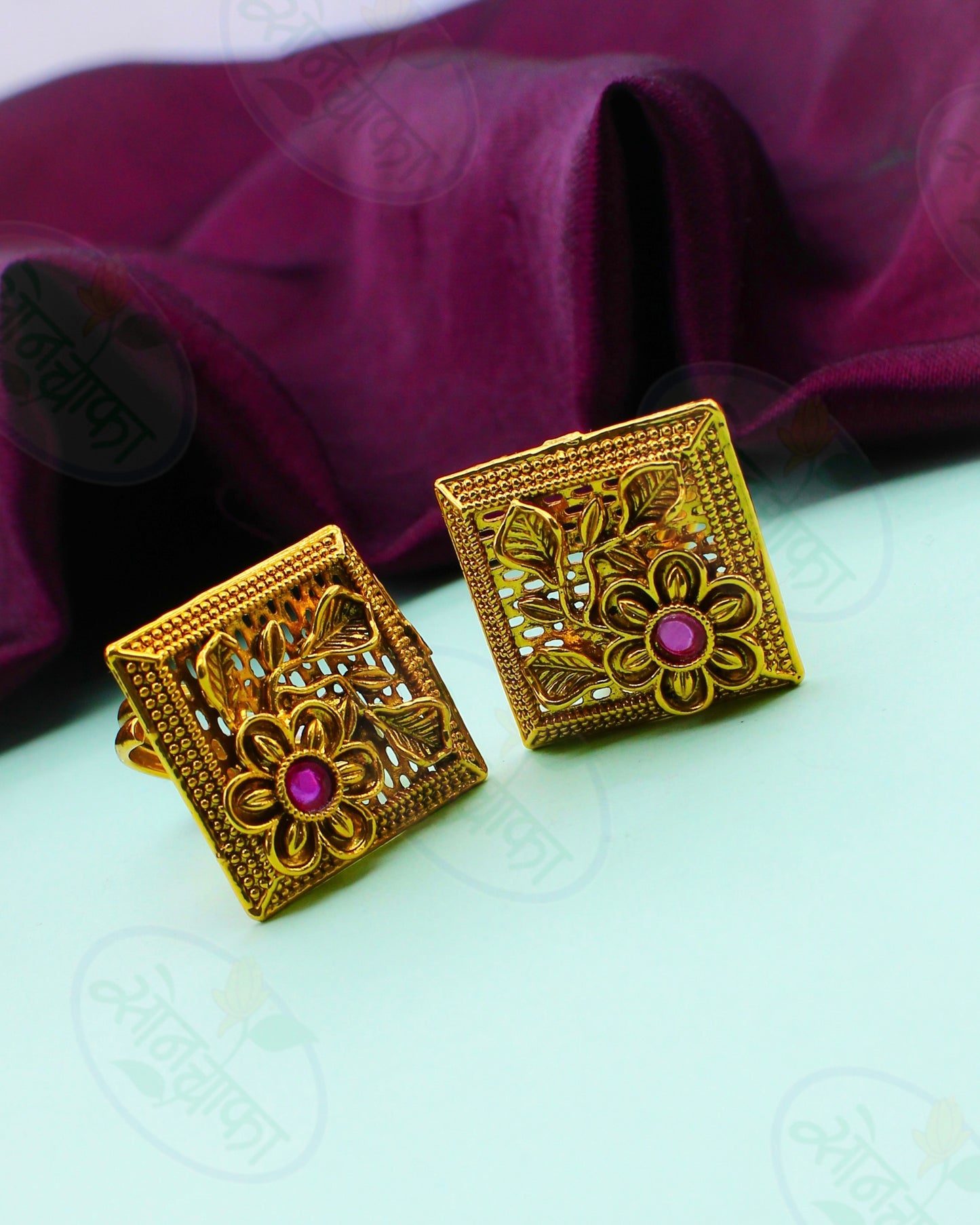 SQUARE DESIGNER BICHAVE