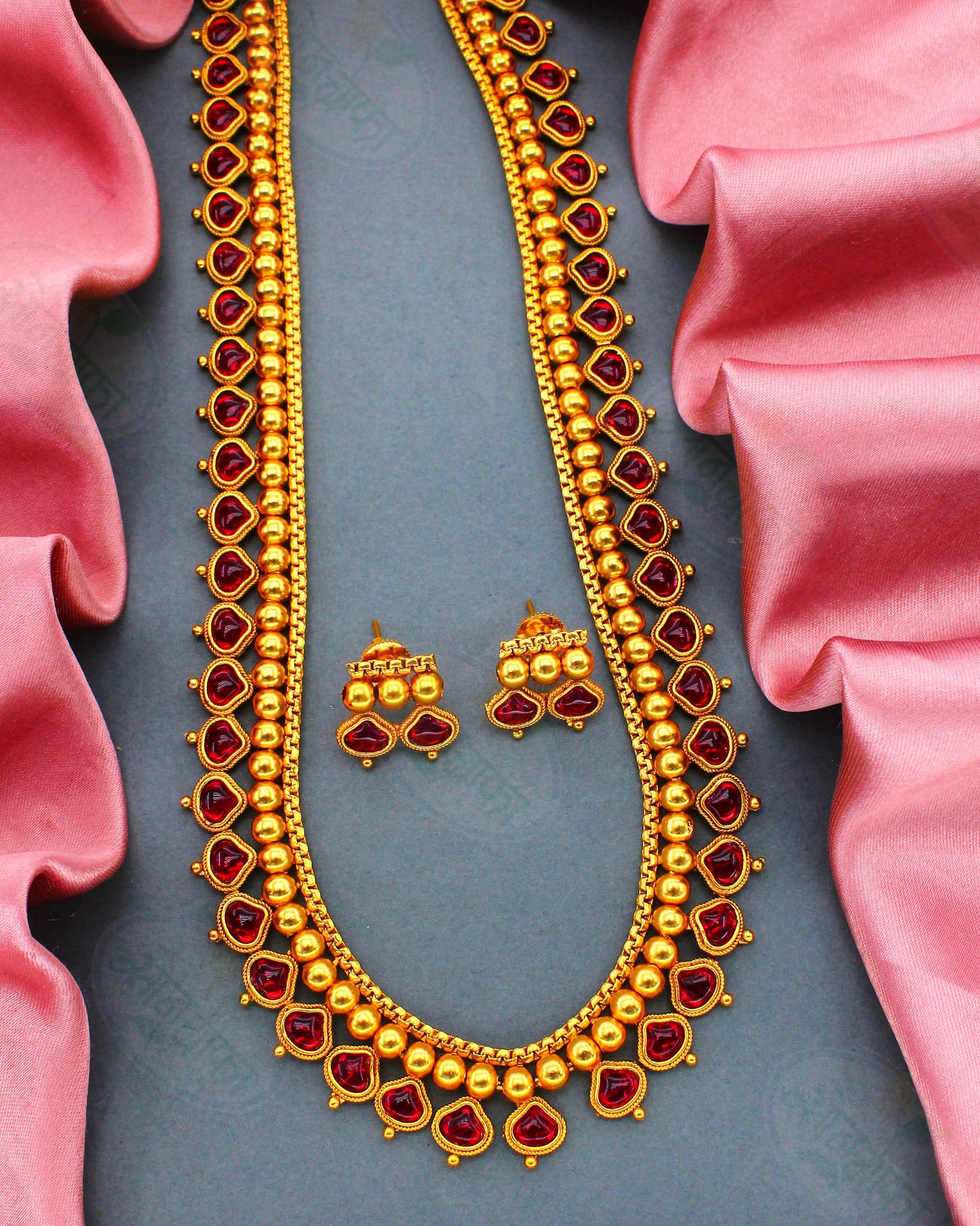 DROPLET DESIGNER NECKLACE