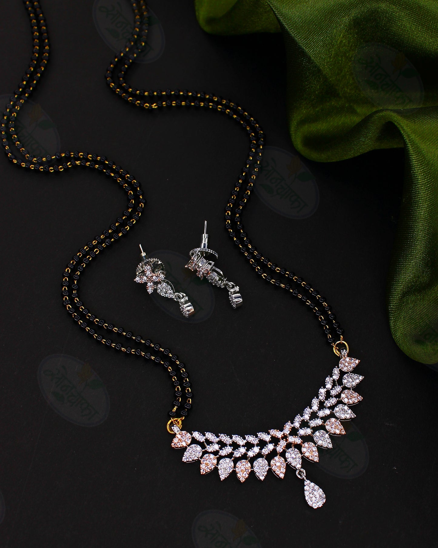 IMPRESSIVE DIAMOND MANGALSUTRA