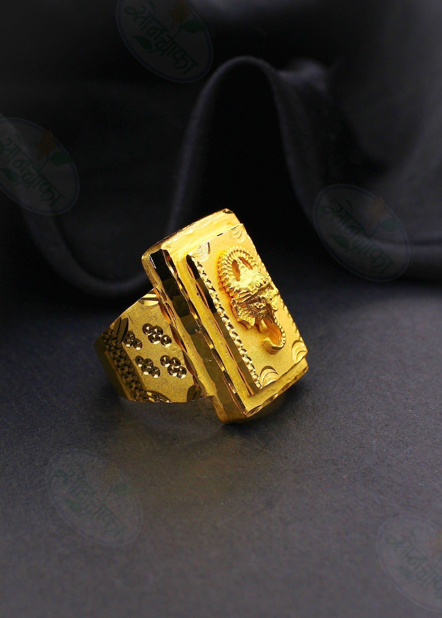 SPIRITUAL ELEGANCE GOLDEN RING