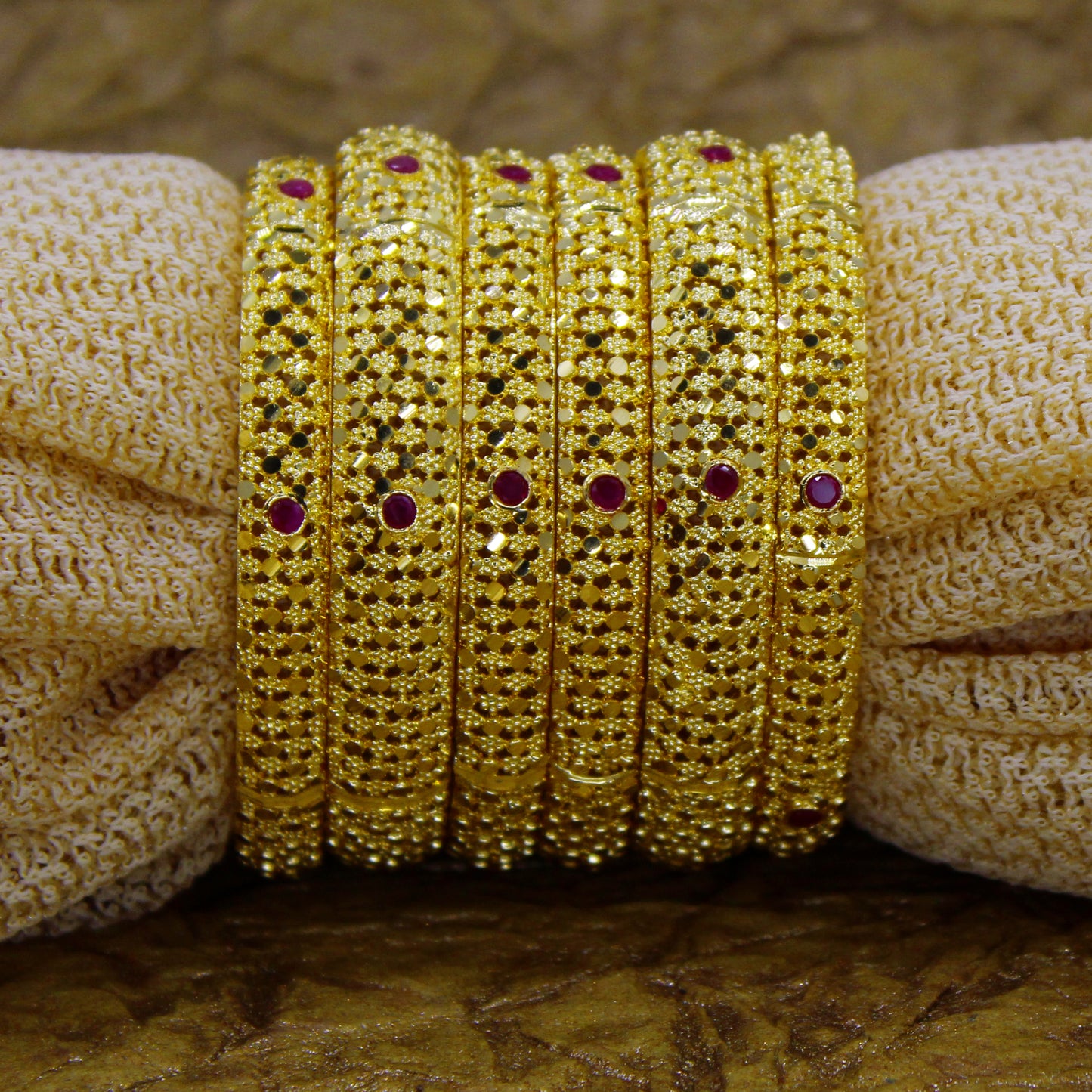 RUBY STONE 6 PC BANGLES