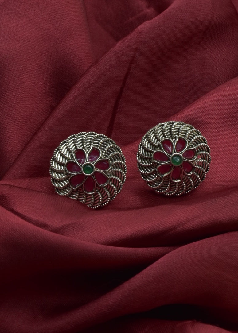 CIRCULAR DESIGNER STUDS