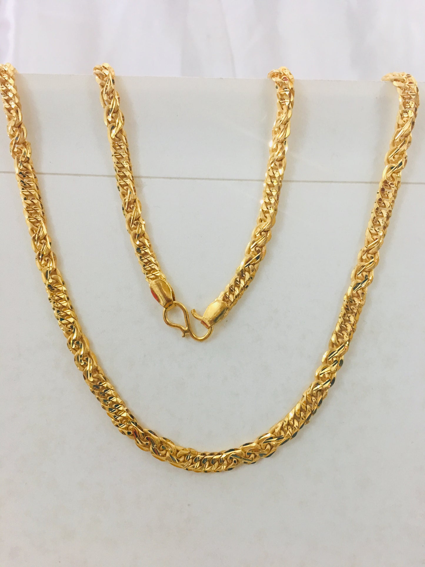LONG GOLD PLATED CHAIN