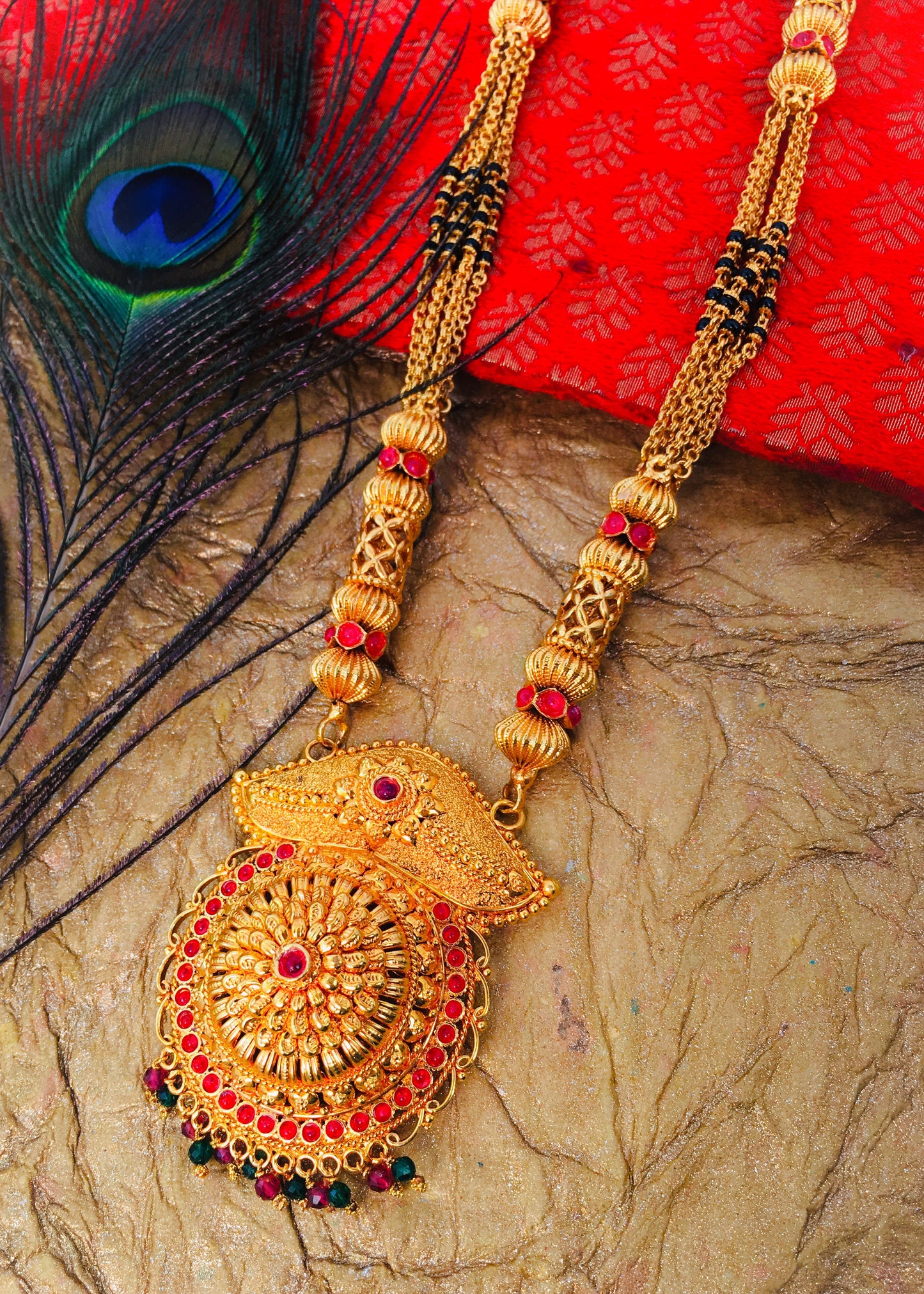 TEMPTING FLORAL MANGALSUTRA