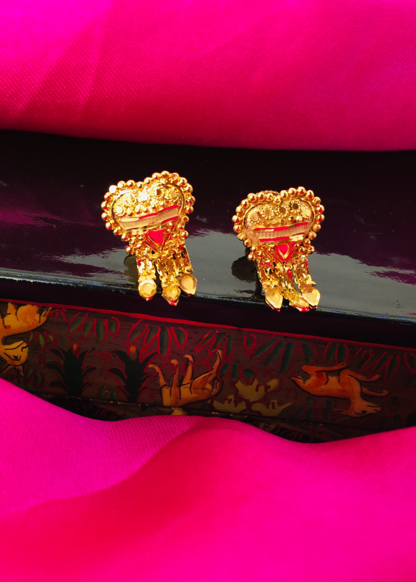 HEART SHAPE DESIGNER EARRINGS