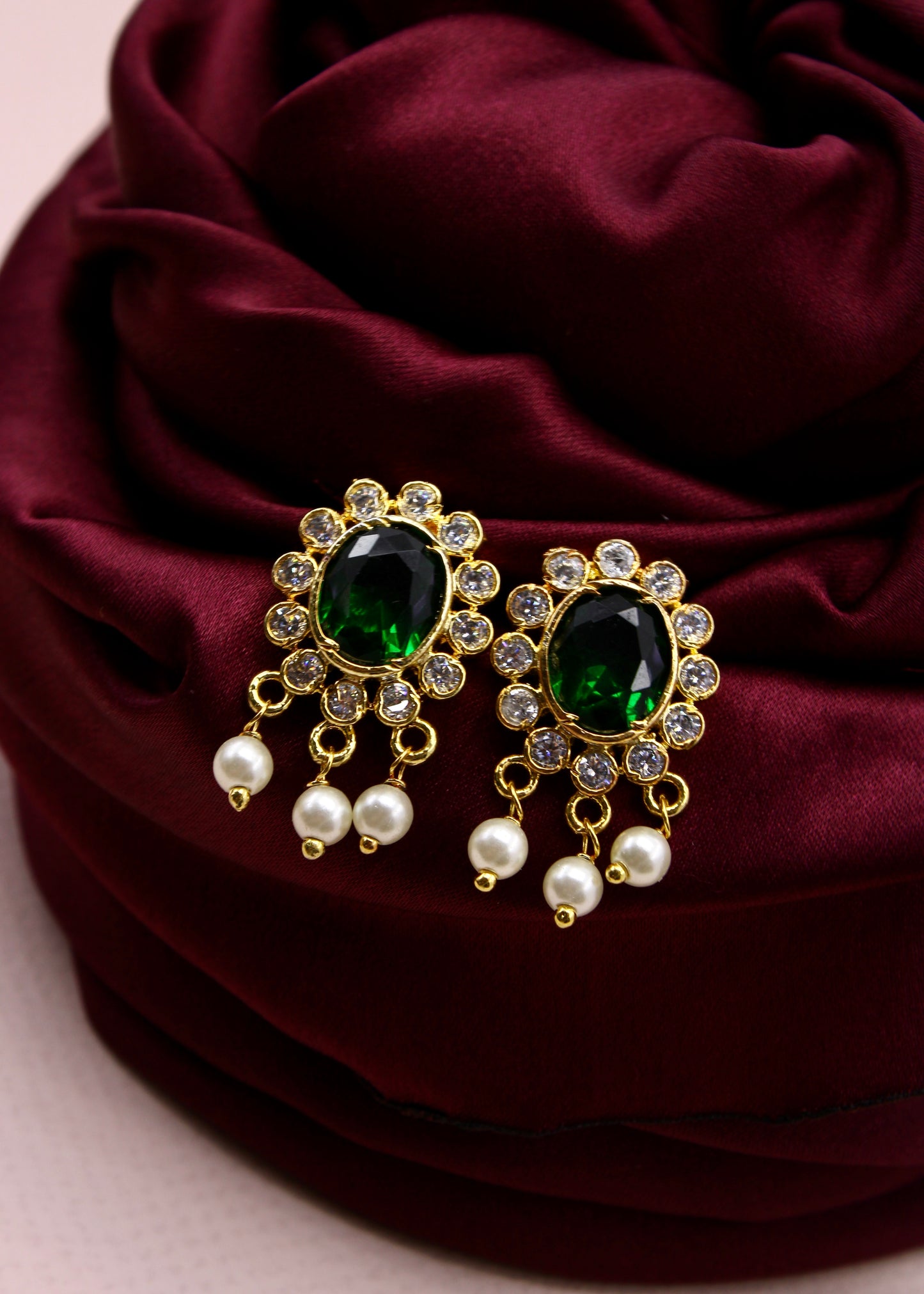 DESIGNER OVAL PEARL EARRINGS