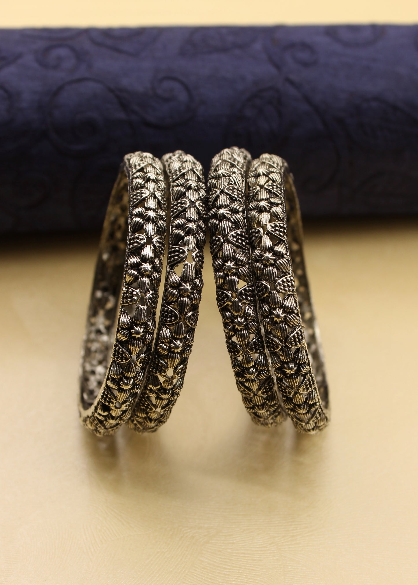 EXCLUSIVE DESIGNER BANGLES