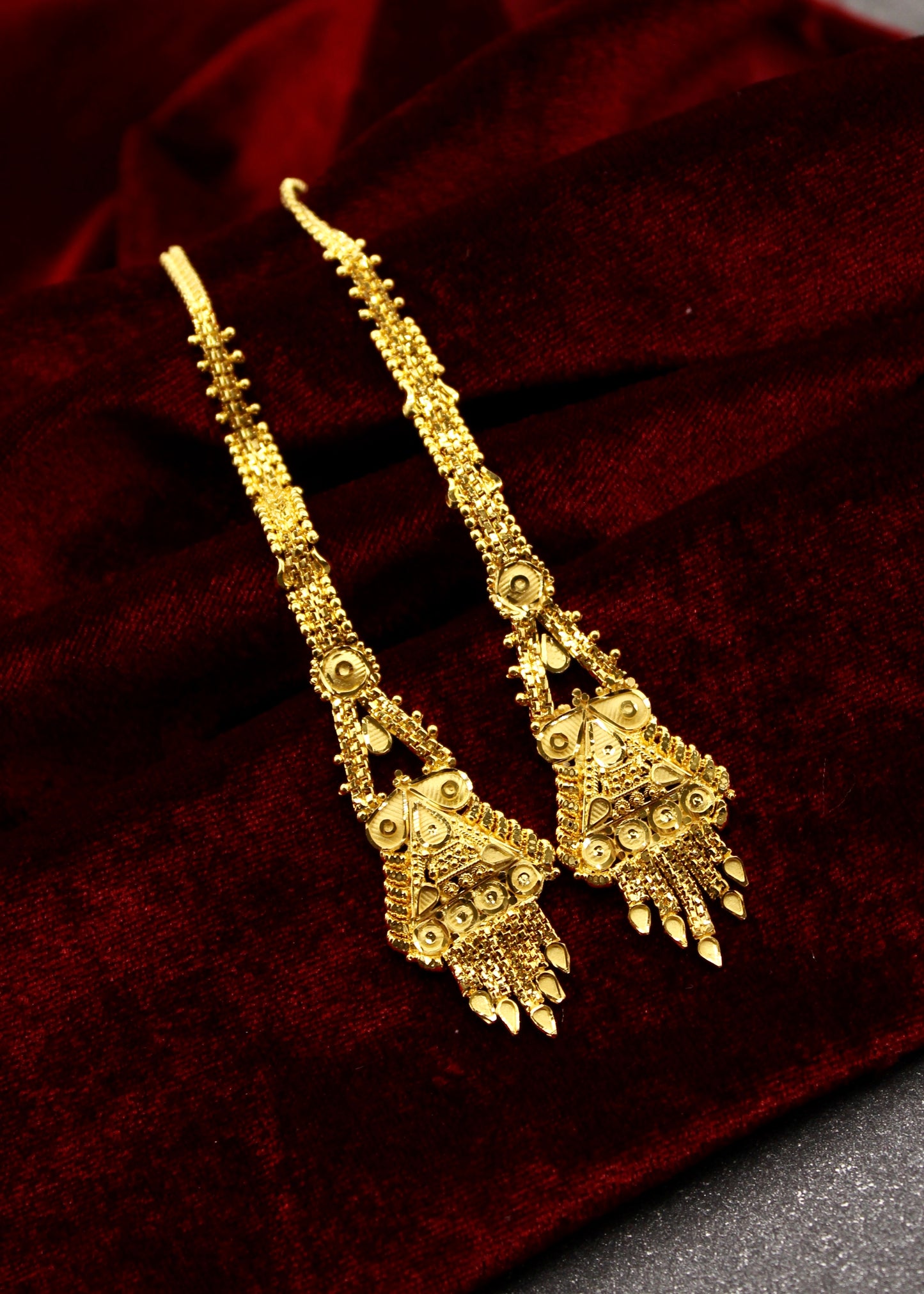 SPLENDID GOLD PLATED EARRINGS