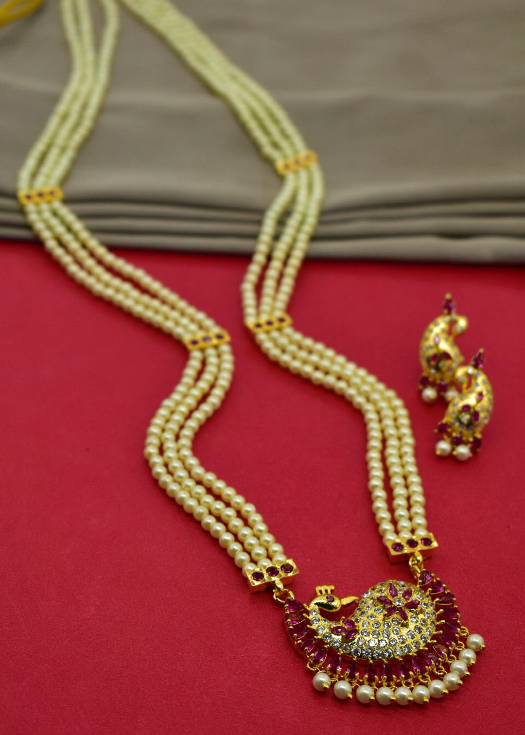 TRENDY PEACOCK NECKLACE