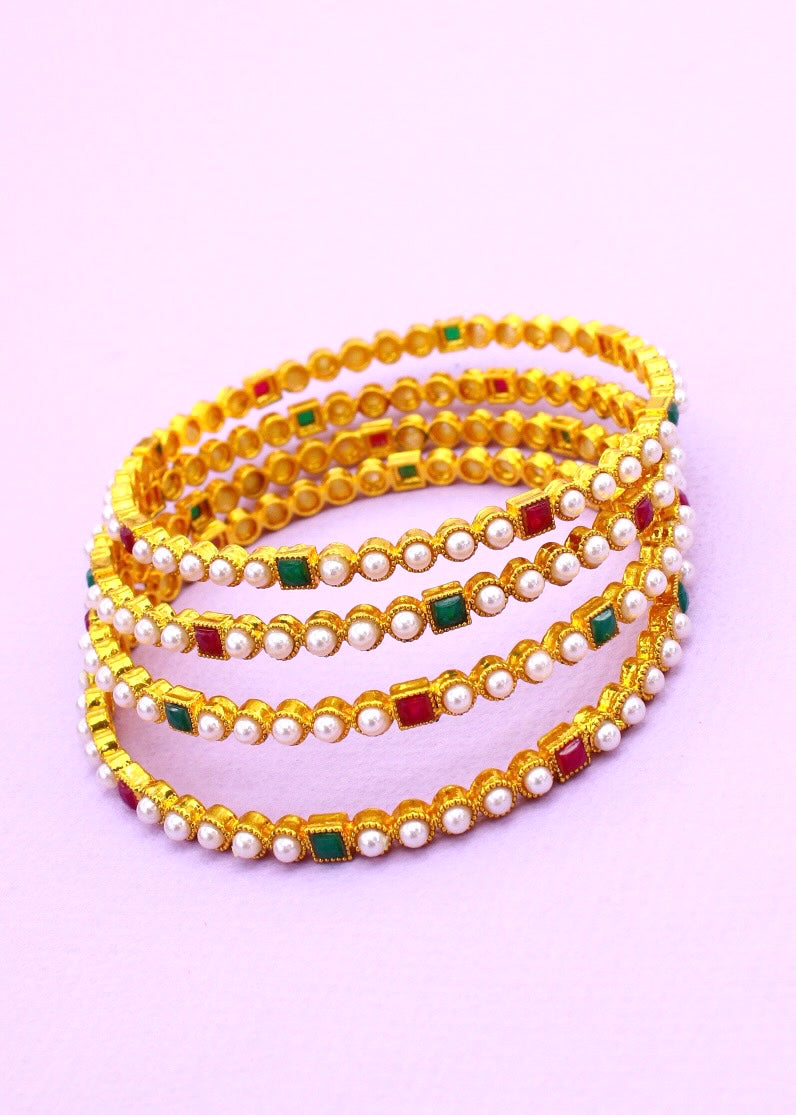 SQUARE DESIGN MOTI BANGLES