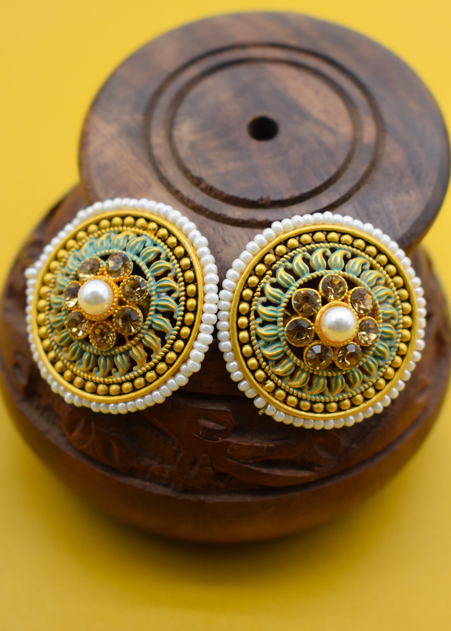 CIRCULAR MULTI COLOUR TOPS