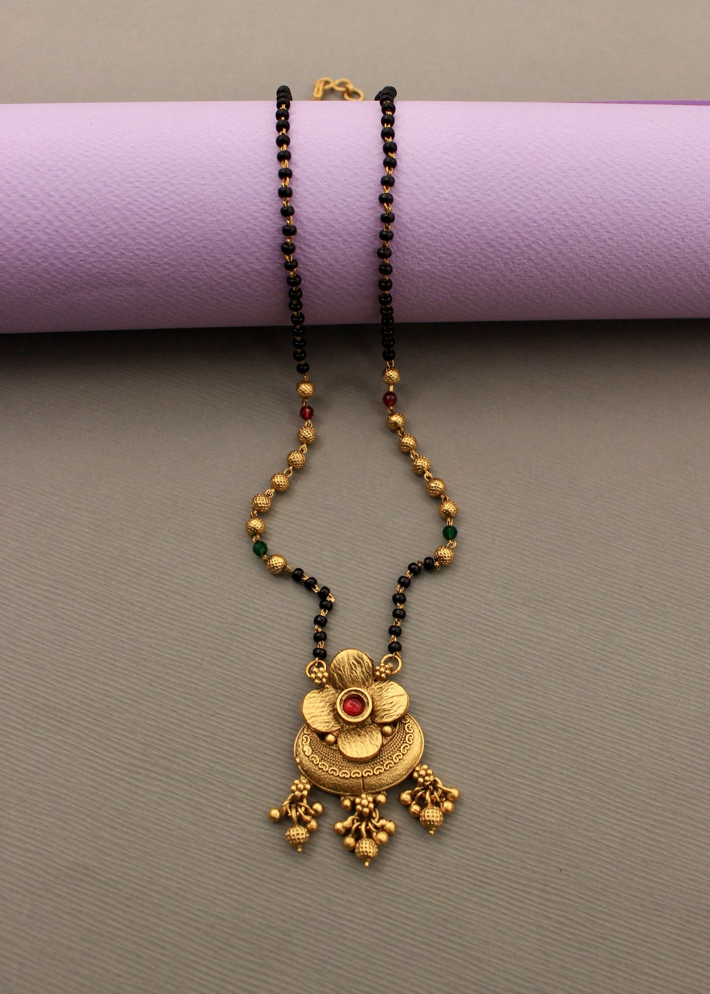 CLASSY FLORAL AHILYA MANGALSUTRA