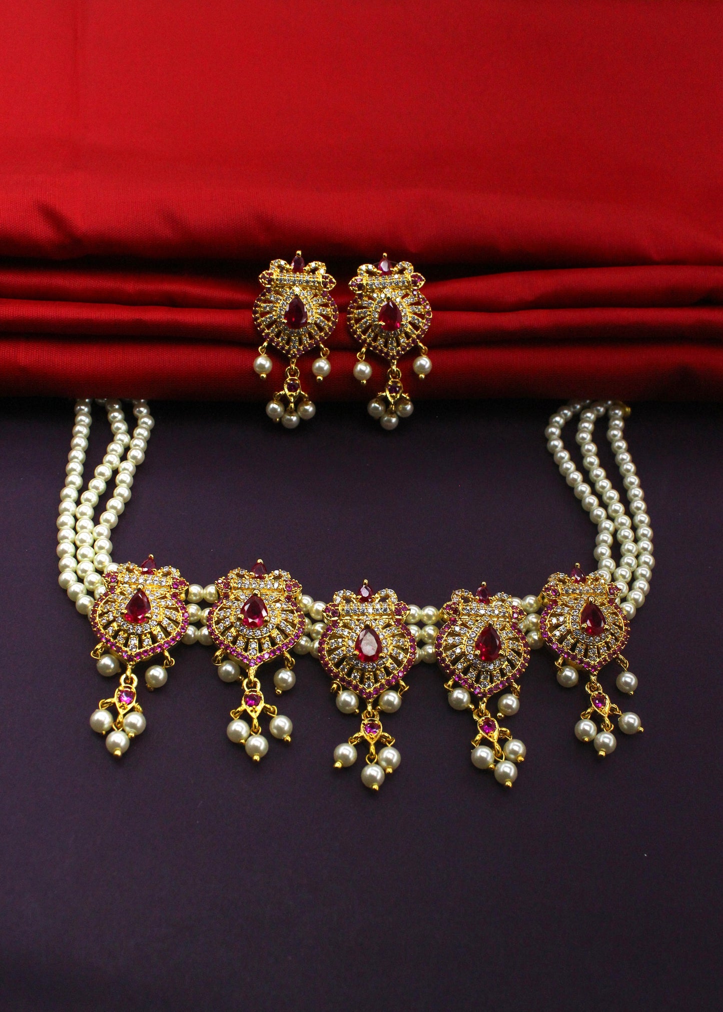 GLOSSY MOTI CHOKER SET