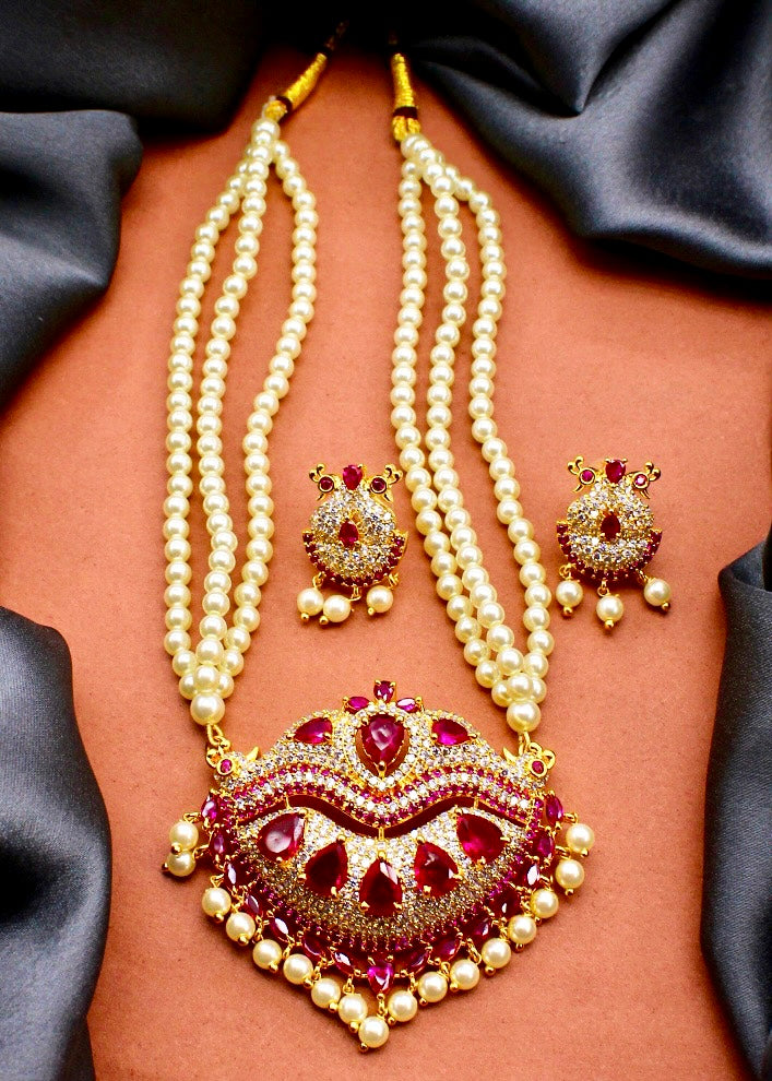 UNIQUE DESIGNER NECKLACE