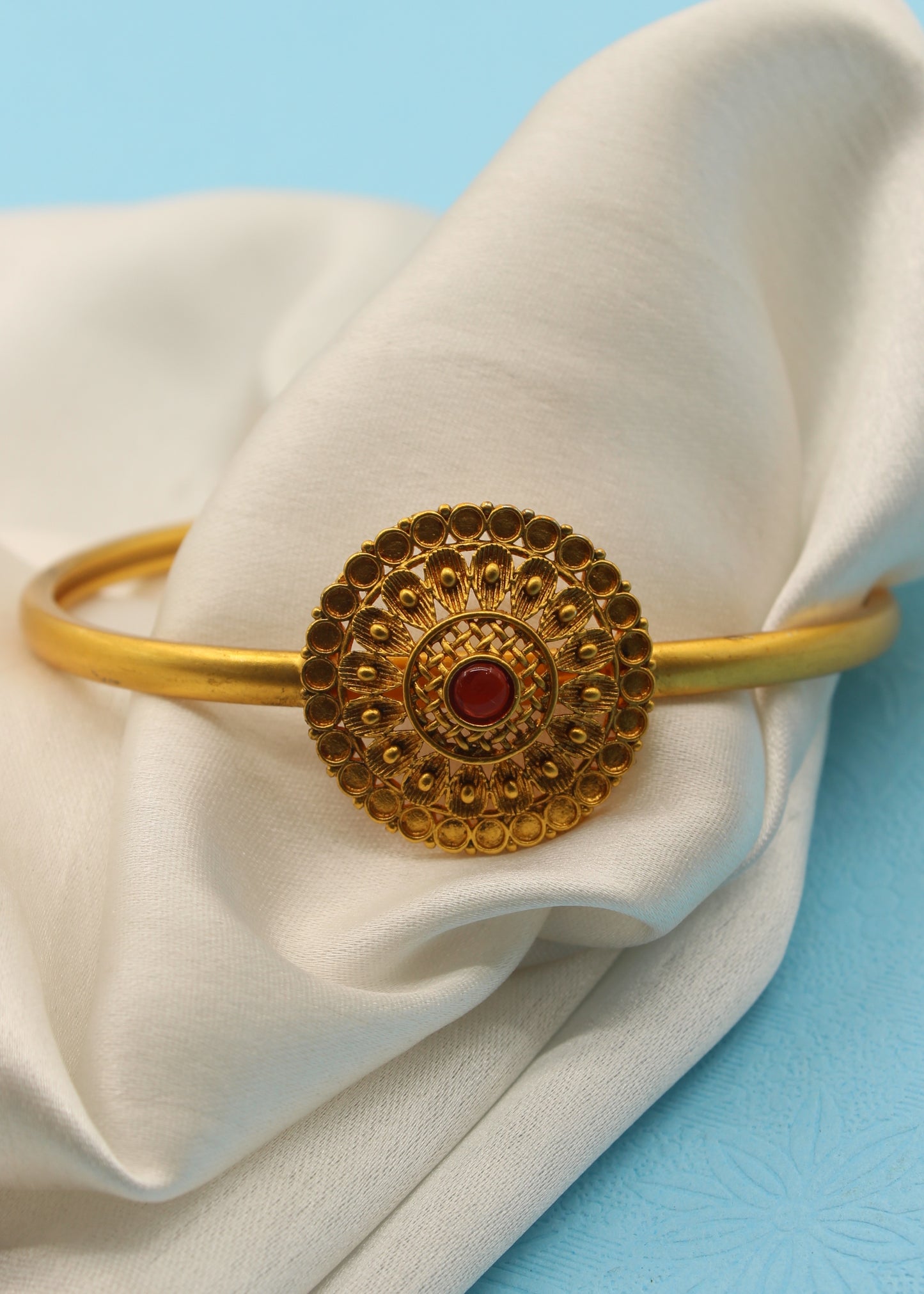 EXCLUSIVE DESIGNER KADA