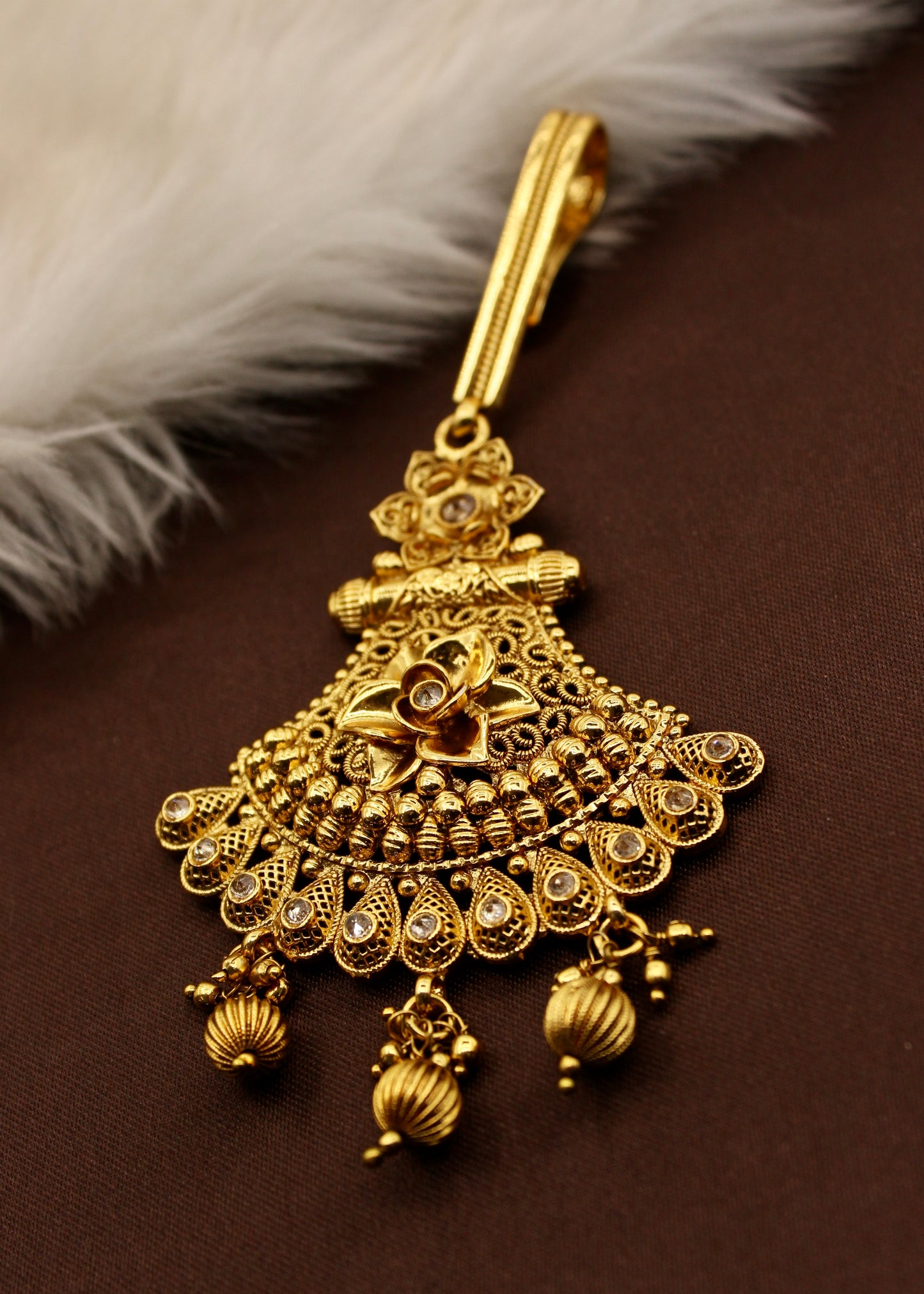 GRACY FLORAL ANTIQUE CHALLA