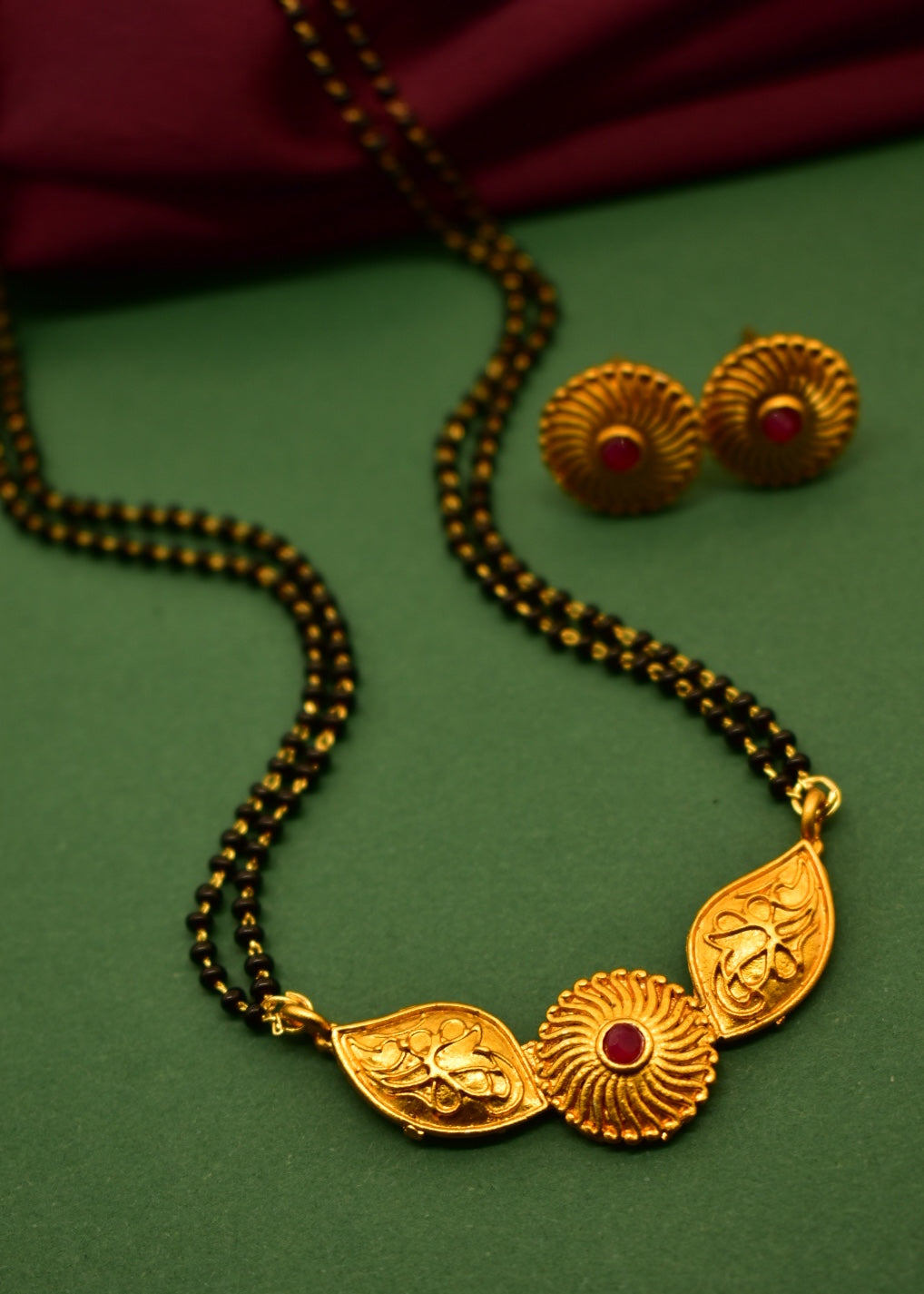DAZZLING FLORAL MANGALSUTRA
