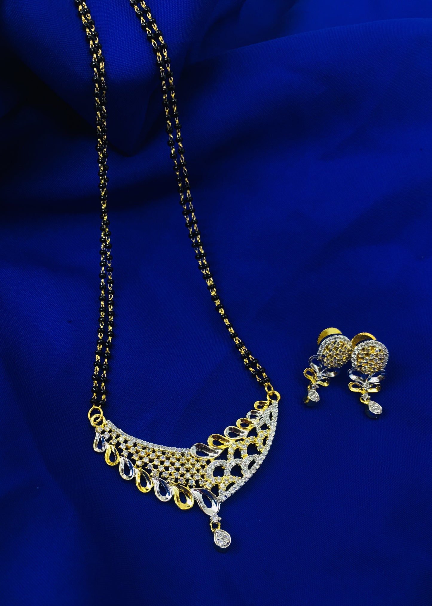 FASHIONABLE DIA MANGALSUTRA