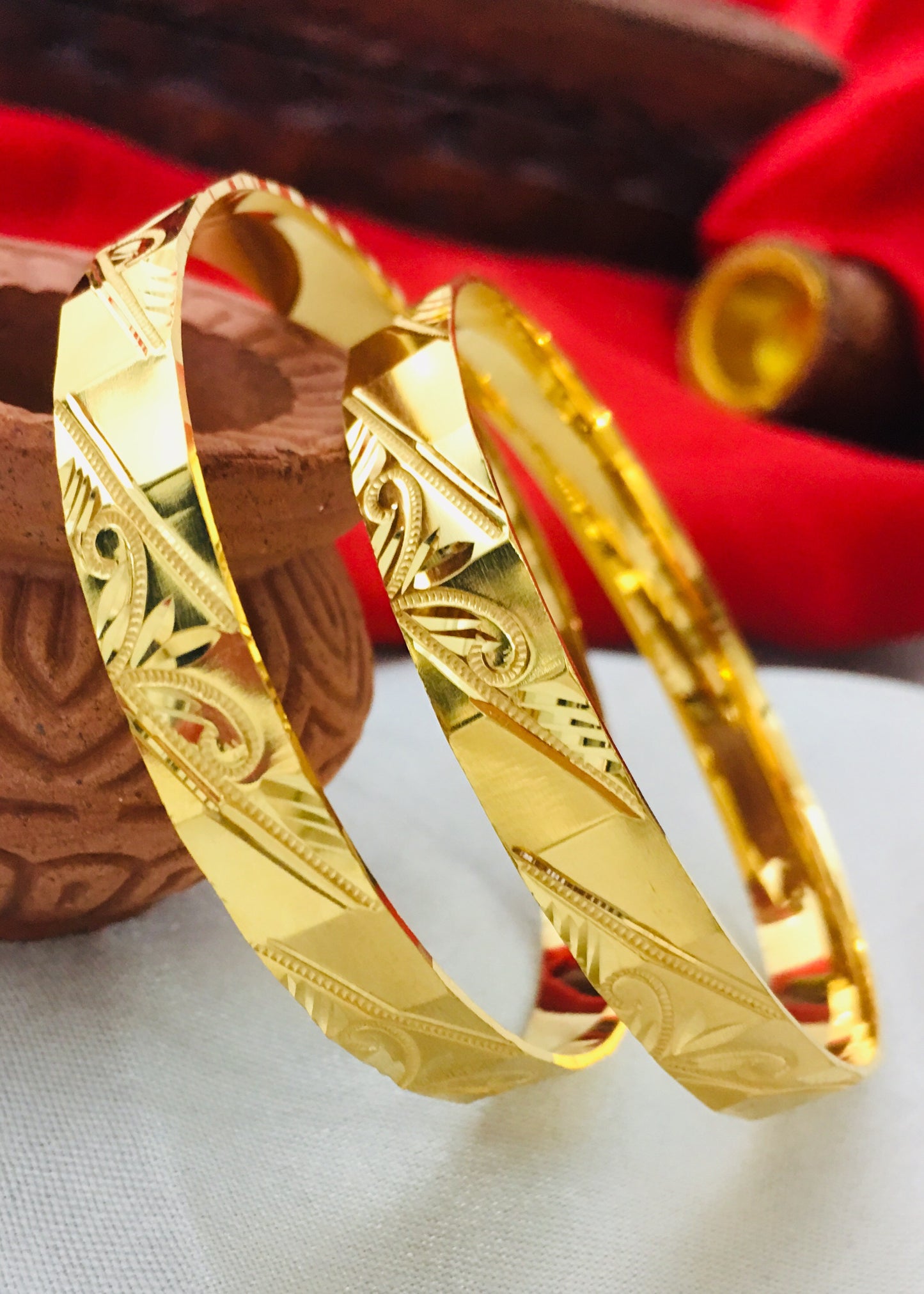 PAILU PATLI BANGALES