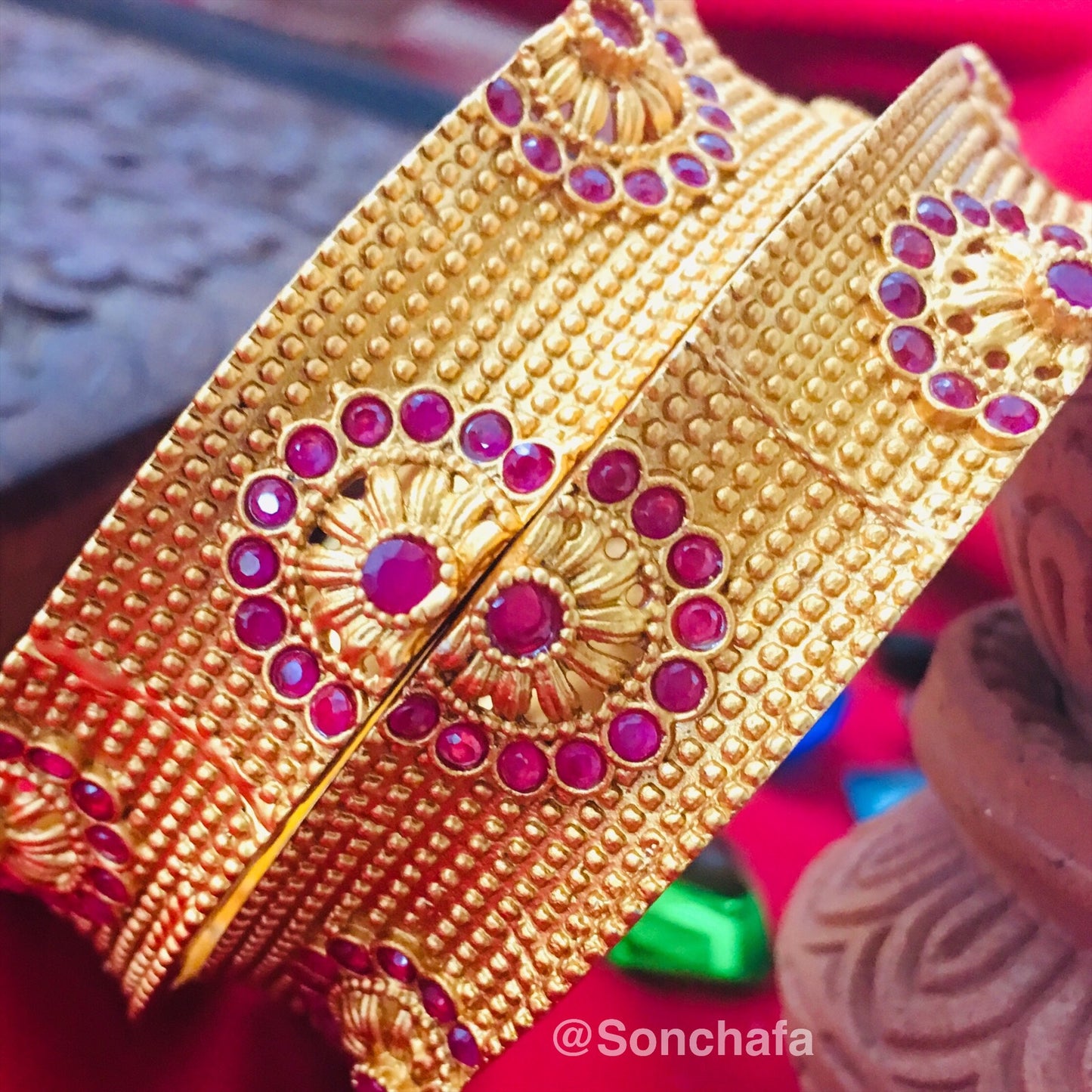 ROYAL PESHWAI BANGLES