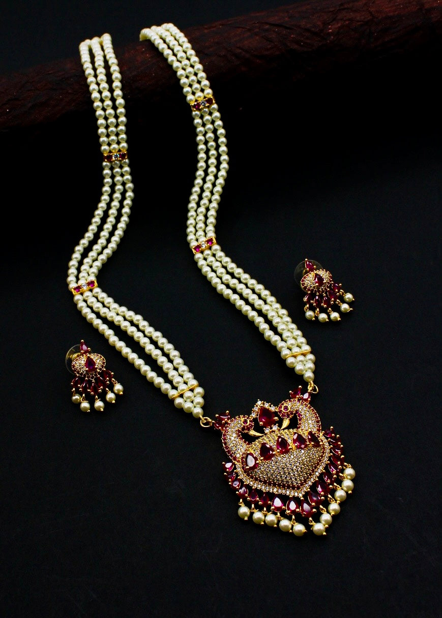 GLOSSY MOTI NECKLACE