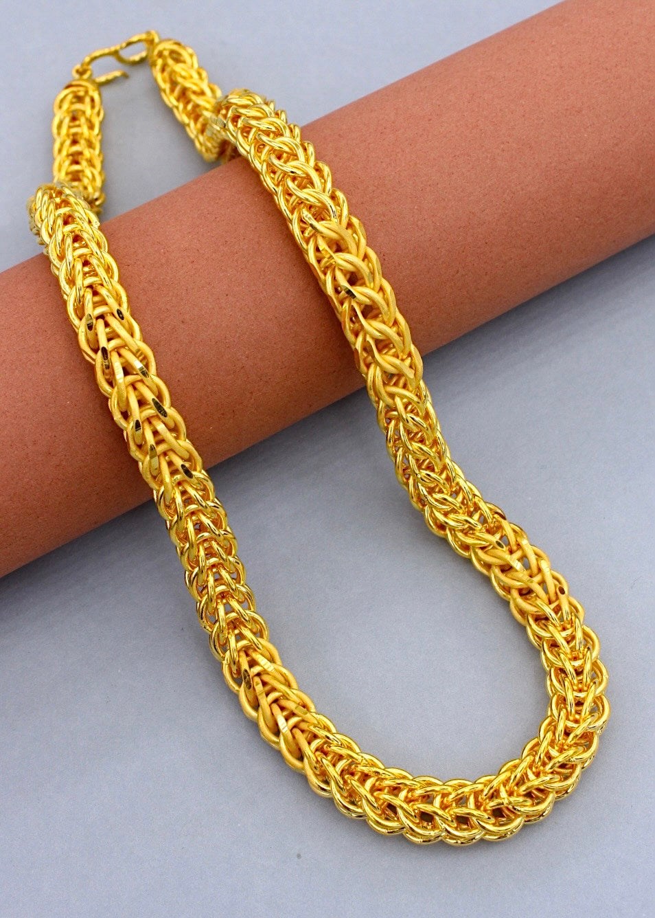 ROUND DESIGN CHAIN – Sonchafa