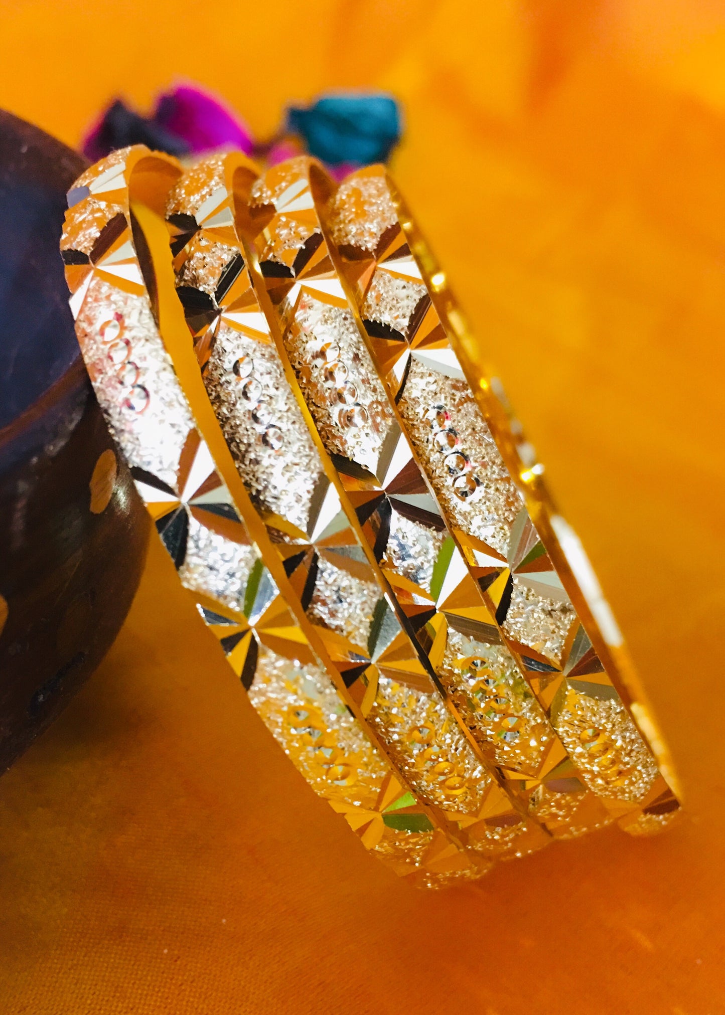 DAIMANDAL DESIGN BANGLES