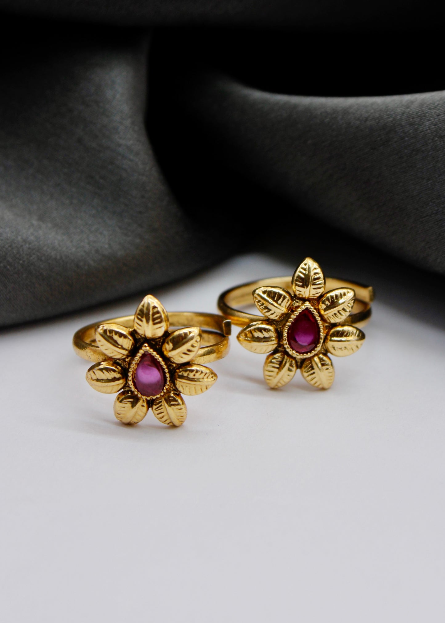 PLEASING ANTIQUE BICHAVE