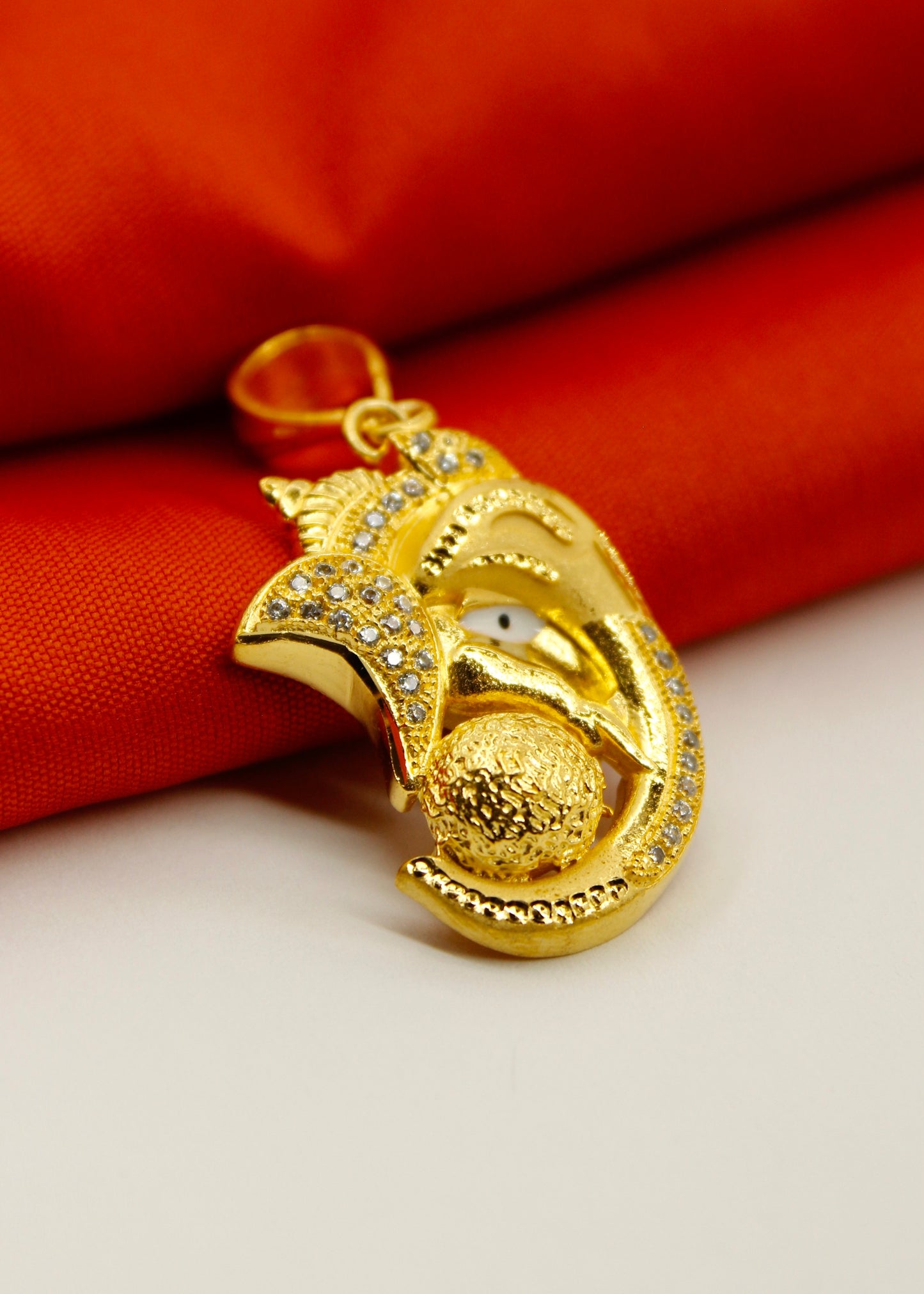 DAZZLING GOLDEN GAJMUKH PENDANT