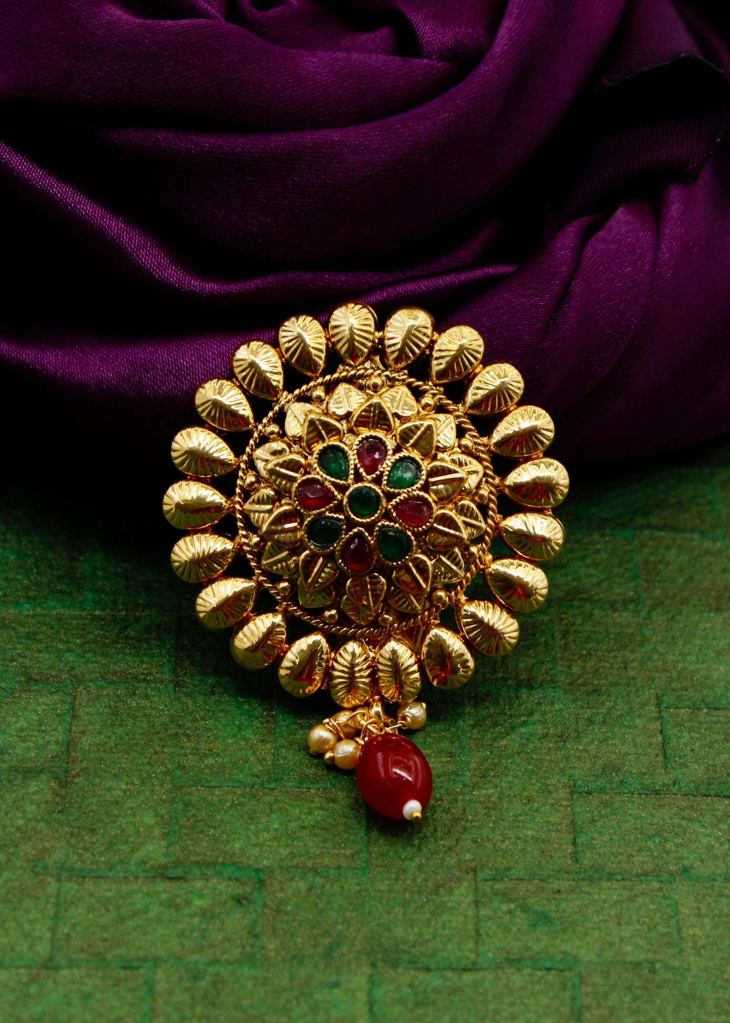 LEAFY FLORAL ANTIQUE SAREEPIN