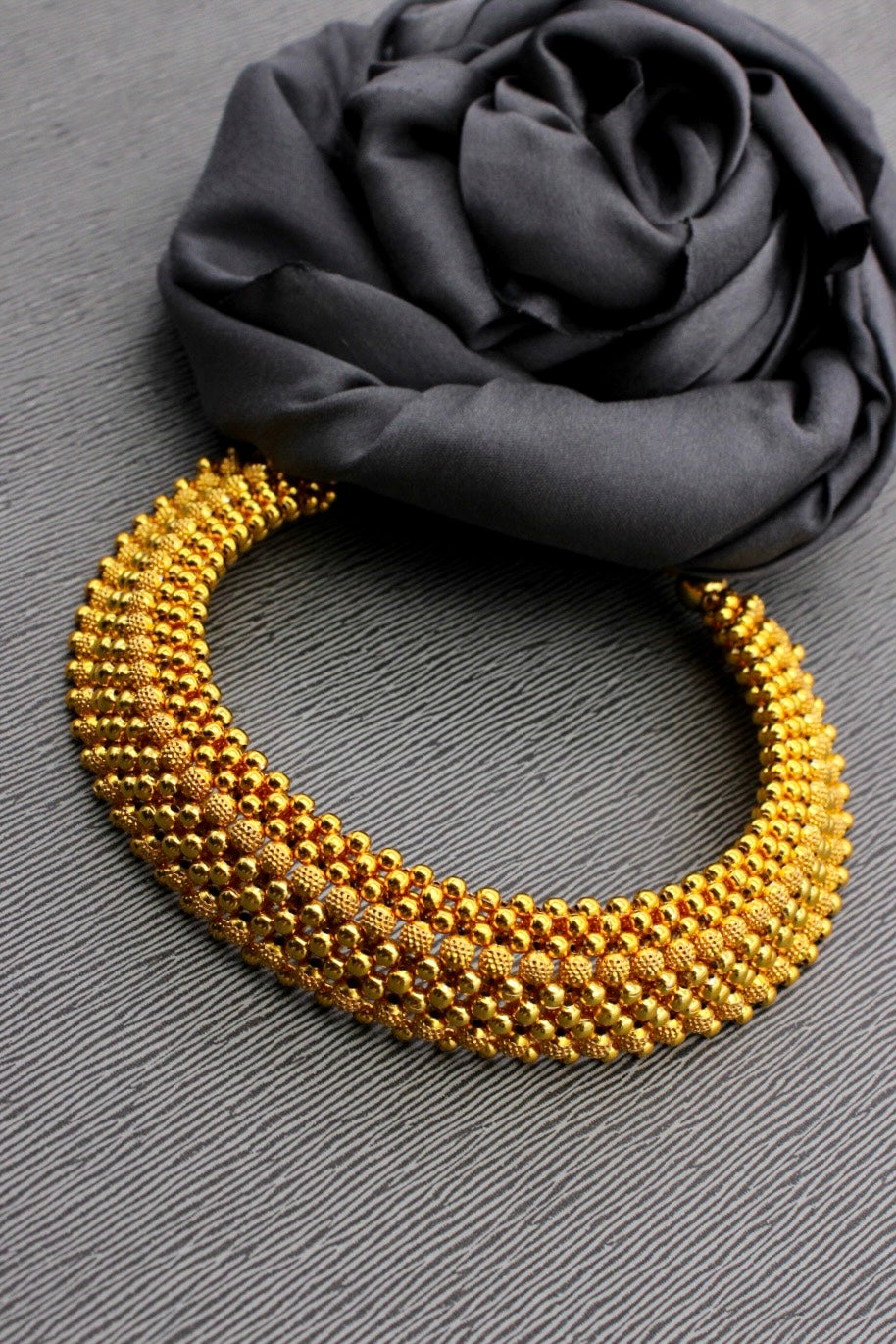 GOLDEN BEADS MAHARASTRIYAN THUSHI