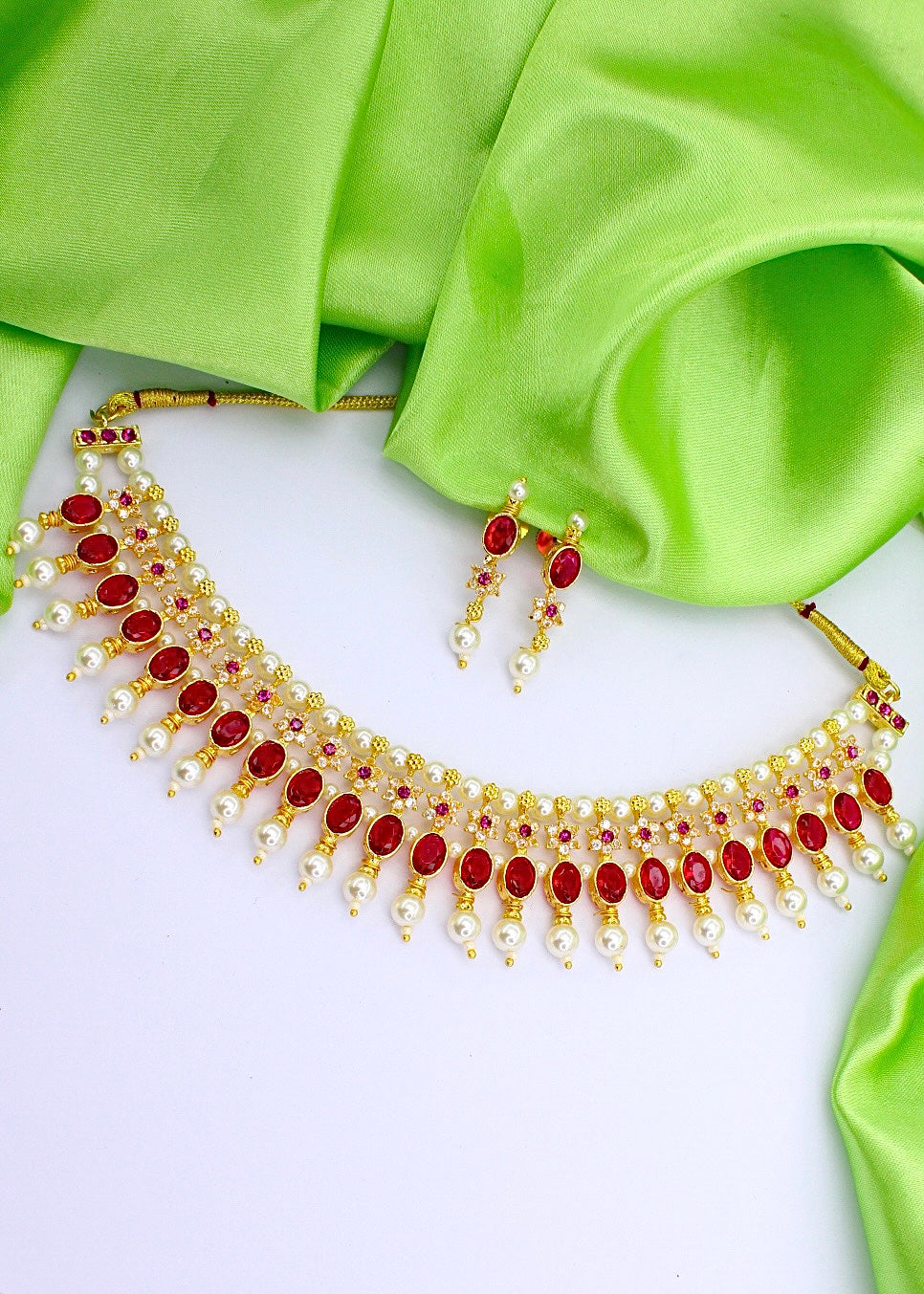 CLASSIC MOTI NECKLAC