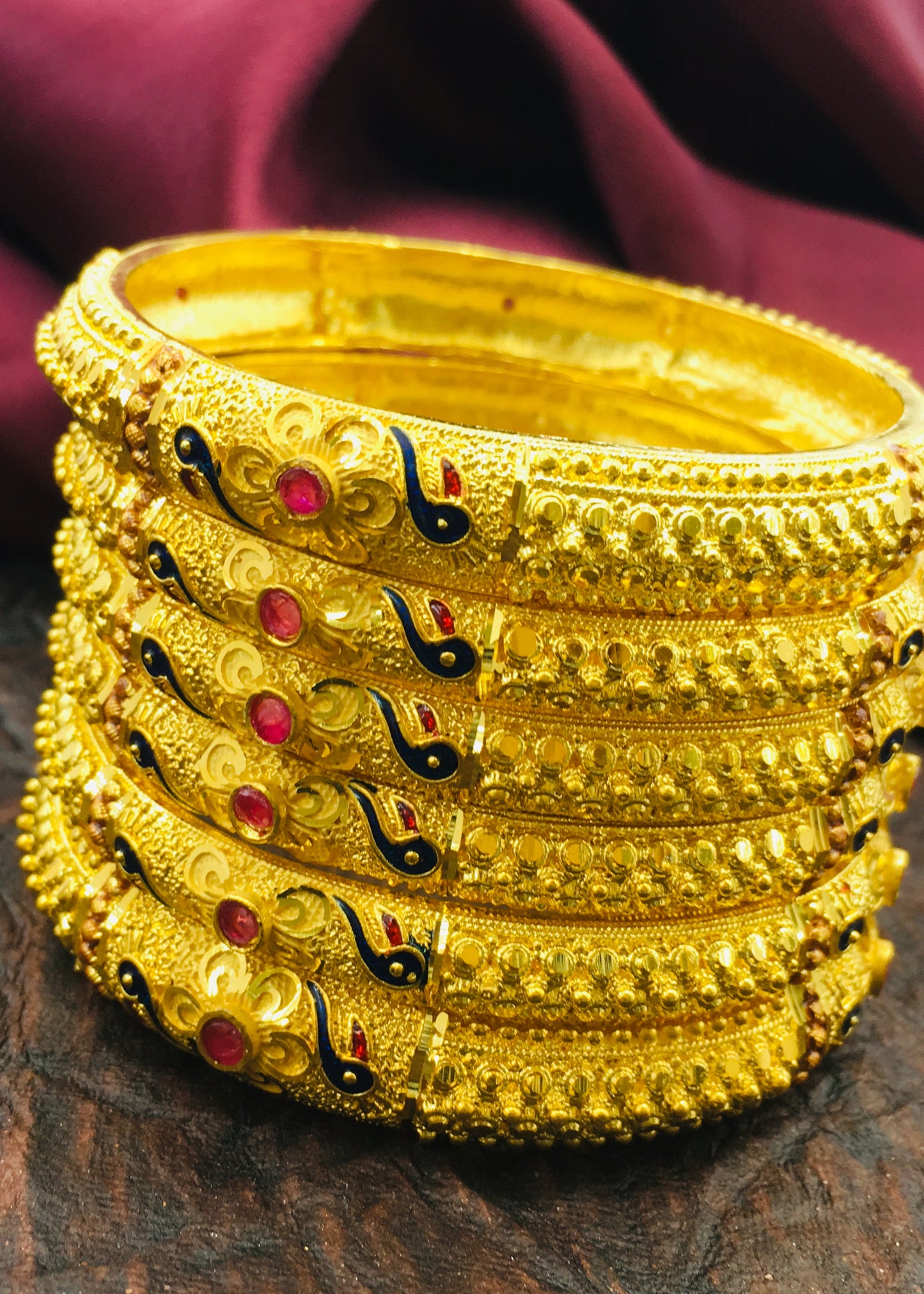 PEACOCK WITH FLORAL DESIGN BANGLES