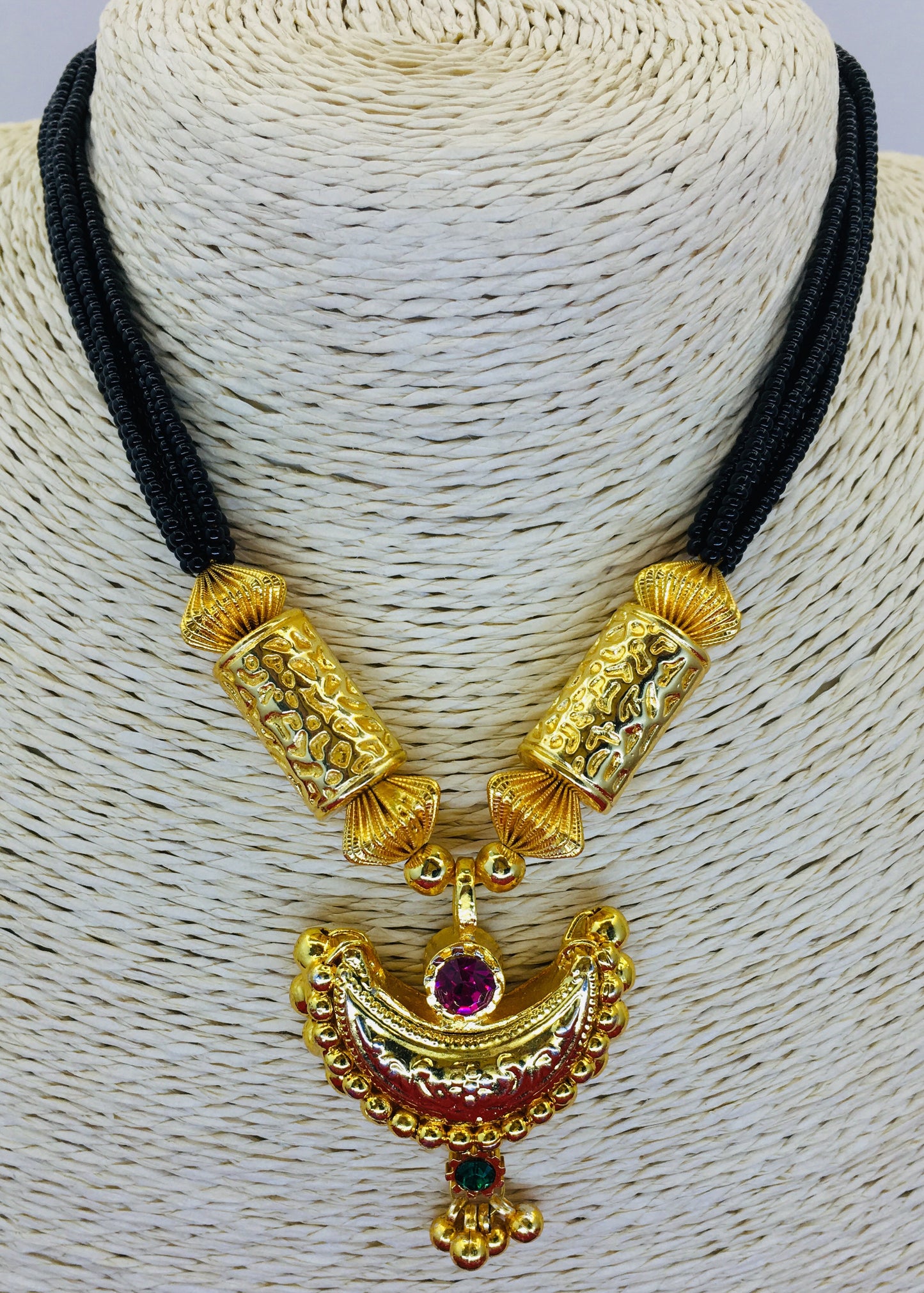 CHANDRACOR PENDENT SHIVAI MANGALSUTRA